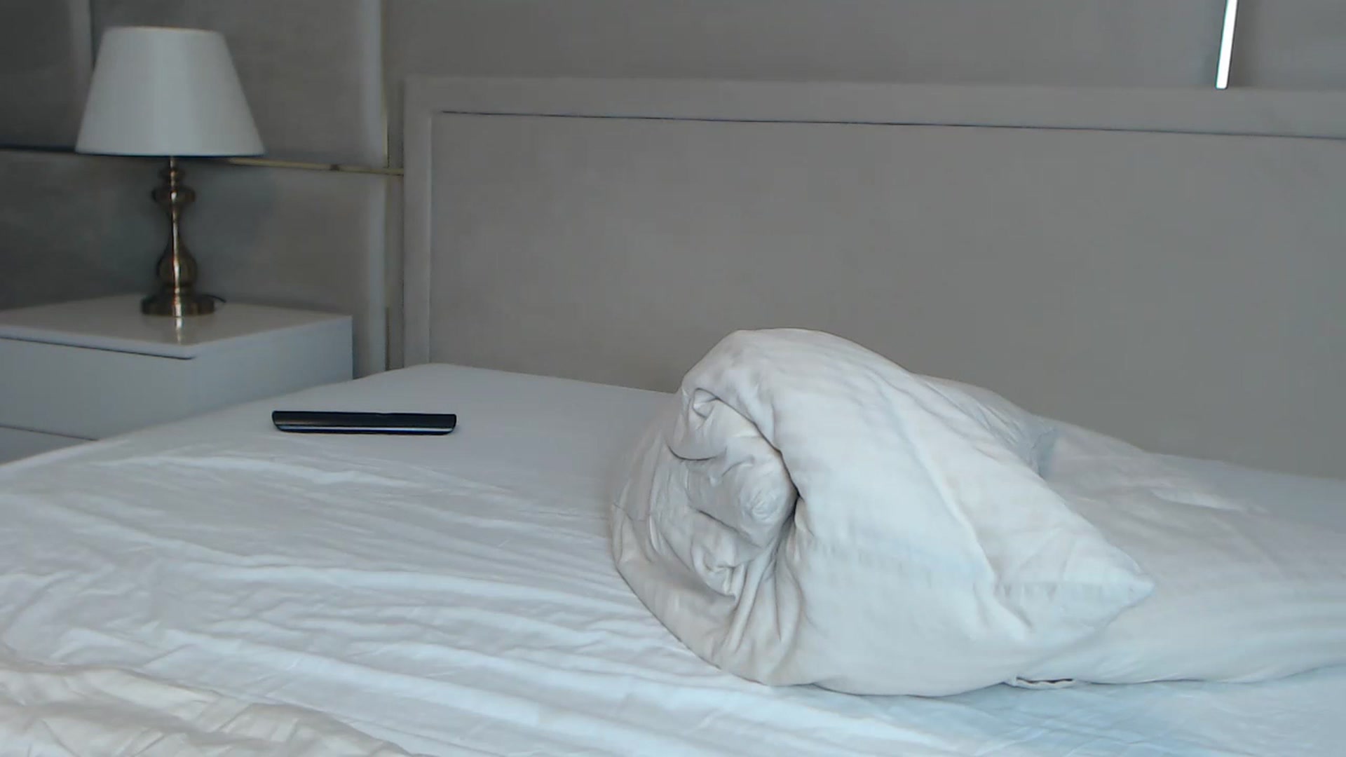 Gallery image thumbnail from UR_wet_DESIRE's myfreecams stream on, 11/19/2022, 17:08 image 17 of 20