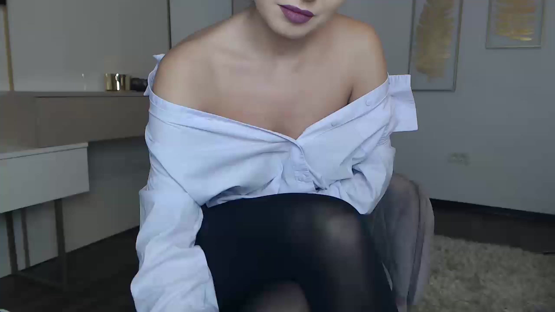 Gallery image thumbnail from UR_wet_DESIRE's myfreecams stream on, 12/03/2022, 18:21 image 9 of 20