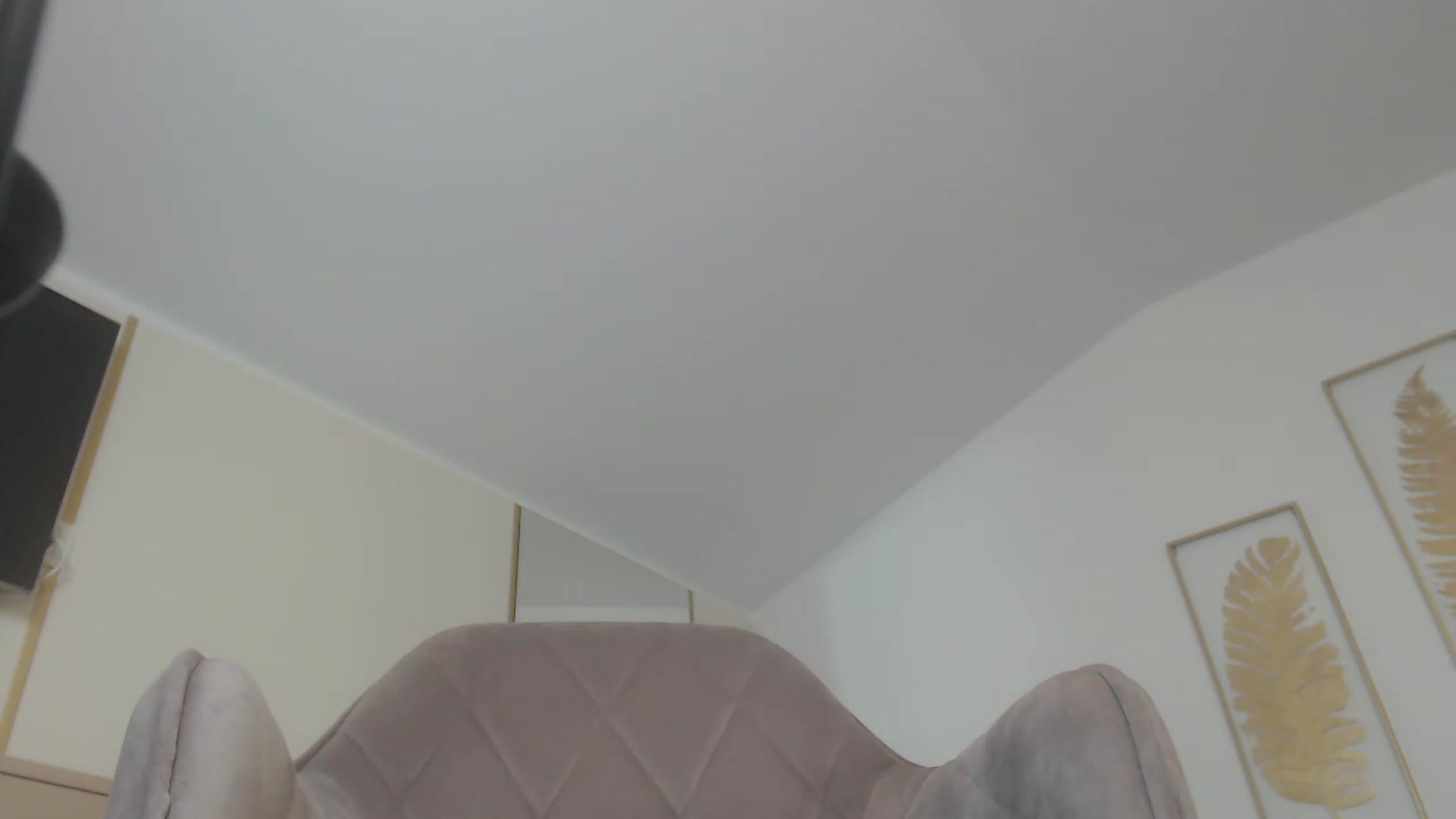 Gallery image thumbnail from UR_wet_DESIRE's myfreecams stream on, 12/09/2022, 19:03 image 7 of 20