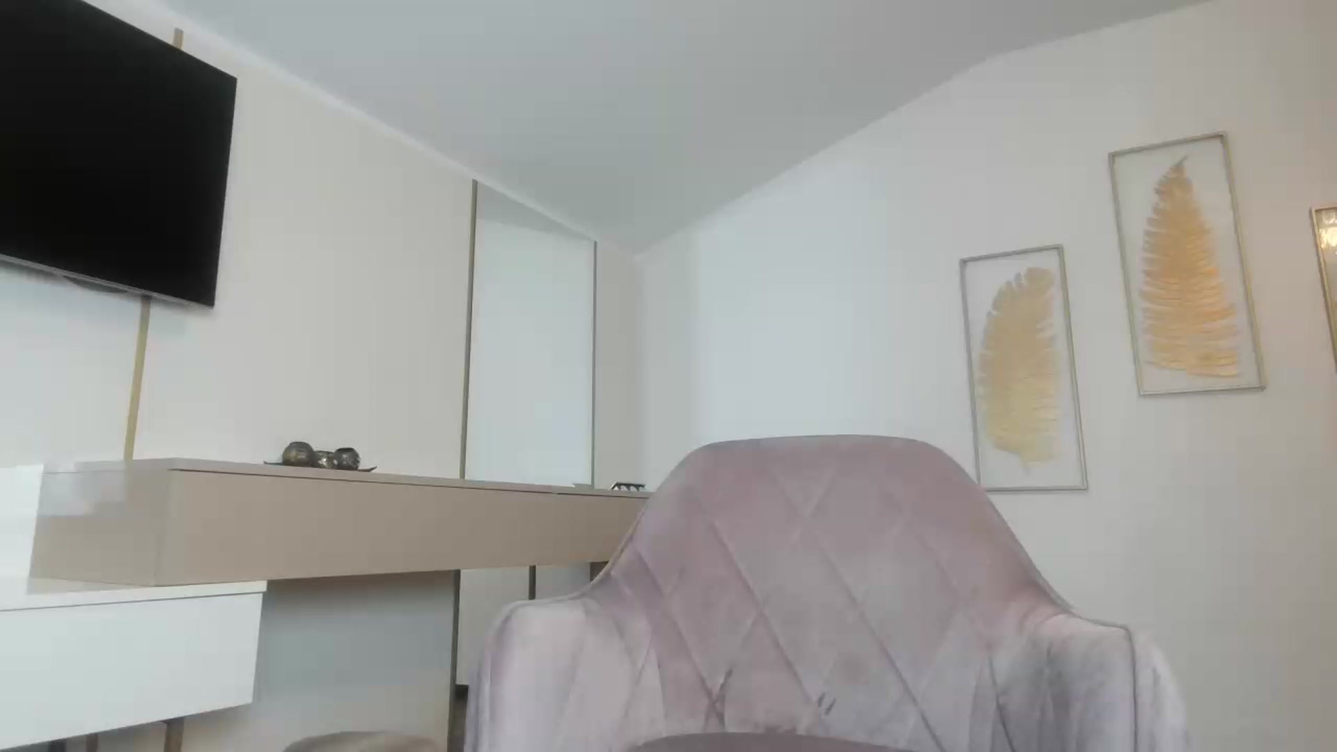 Gallery image thumbnail from UR_wet_DESIRE's myfreecams stream on, 01/27/2023, 17:30 image 3 of 20