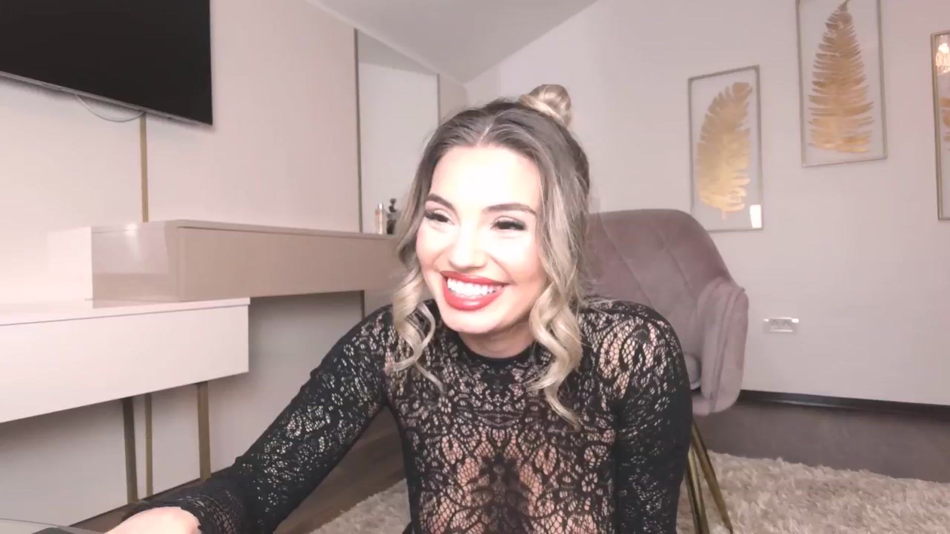 Gallery image thumbnail from UR_wet_DESIRE's myfreecams stream on, 05/13/2024, 15:49 image 1 of 20