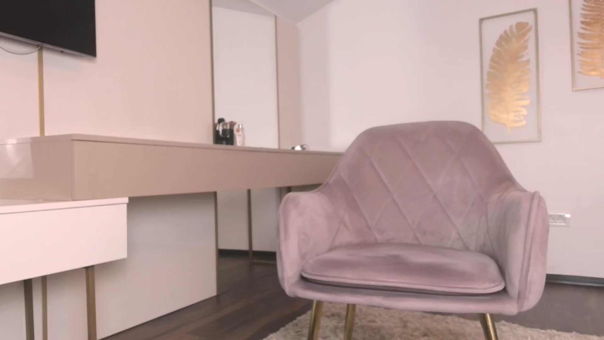 Gallery image thumbnail from UR_wet_DESIRE's myfreecams stream on, 05/21/2024, 15:14 image 3 of 20