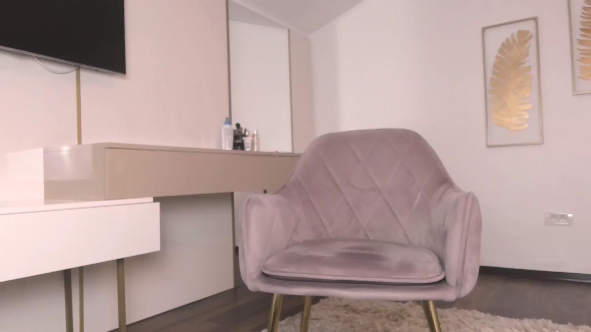 Gallery image thumbnail from UR_wet_DESIRE's myfreecams stream on, 05/23/2024, 17:26 image 8 of 20