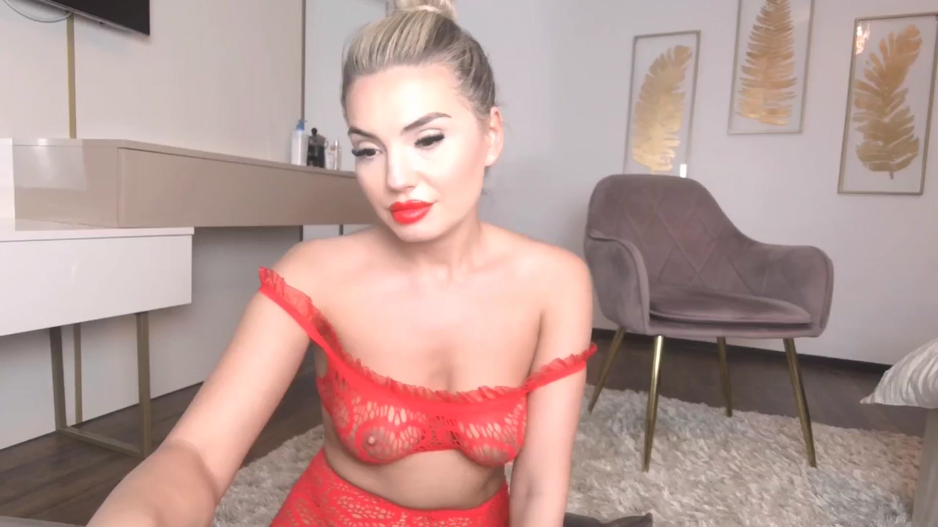 Gallery image thumbnail from UR_wet_DESIRE's myfreecams stream on, 05/24/2024, 17:28 image 2 of 20