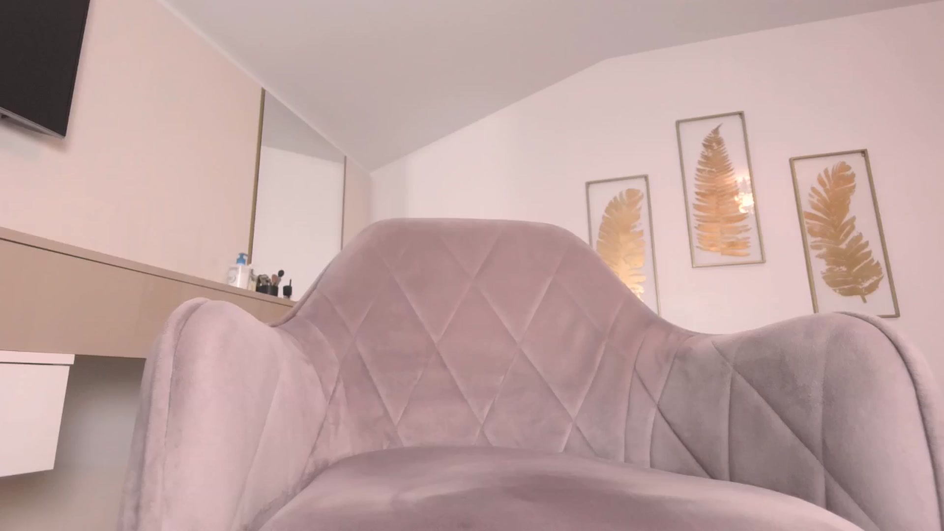 Gallery image thumbnail from UR_wet_DESIRE's myfreecams stream on, 05/27/2024, 15:11 image 4 of 20