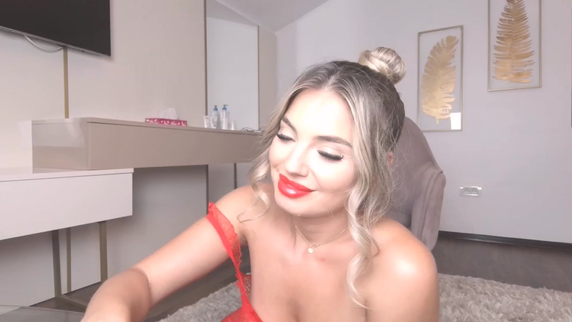Gallery image thumbnail from UR_wet_DESIRE's myfreecams stream on, 08/30/2024, 17:14 image 20 of 20