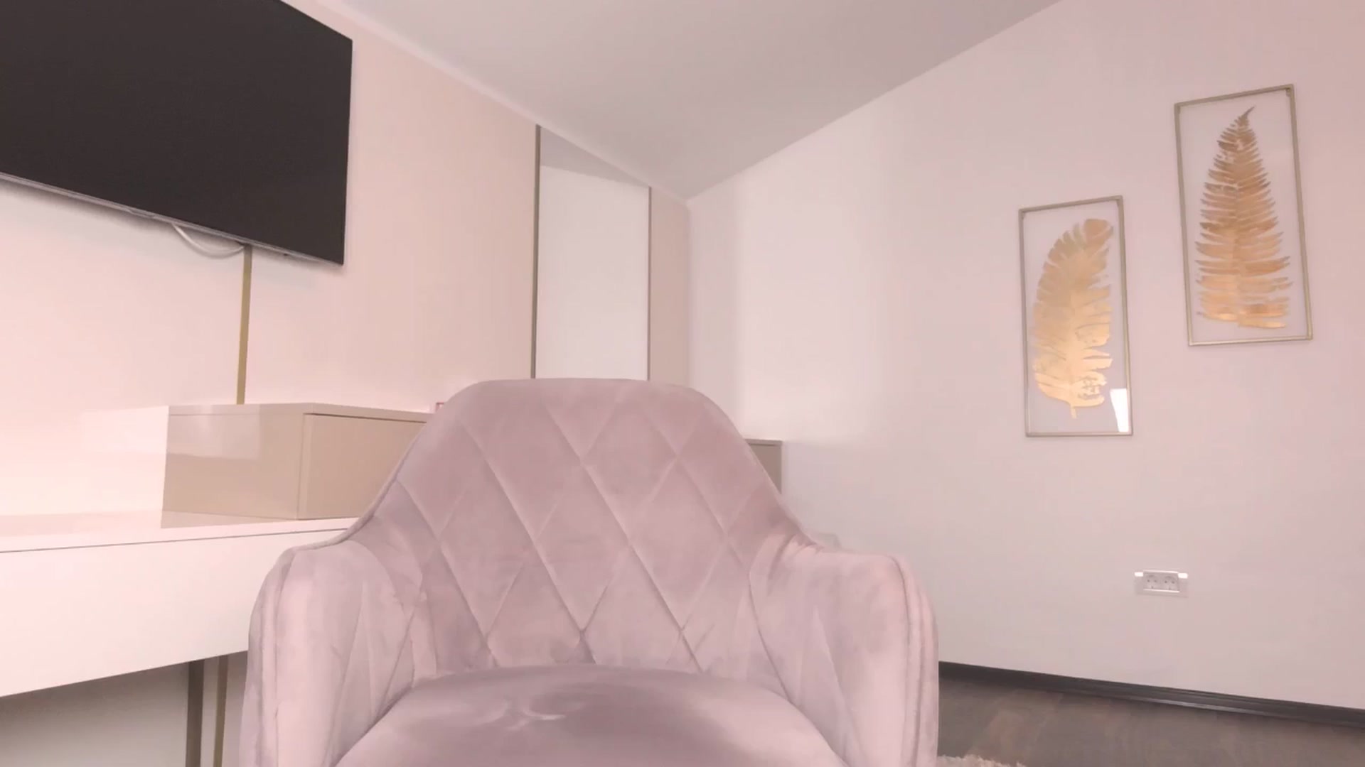 Gallery image thumbnail from UR_wet_DESIRE's myfreecams stream on, 09/10/2024, 16:34 image 12 of 20