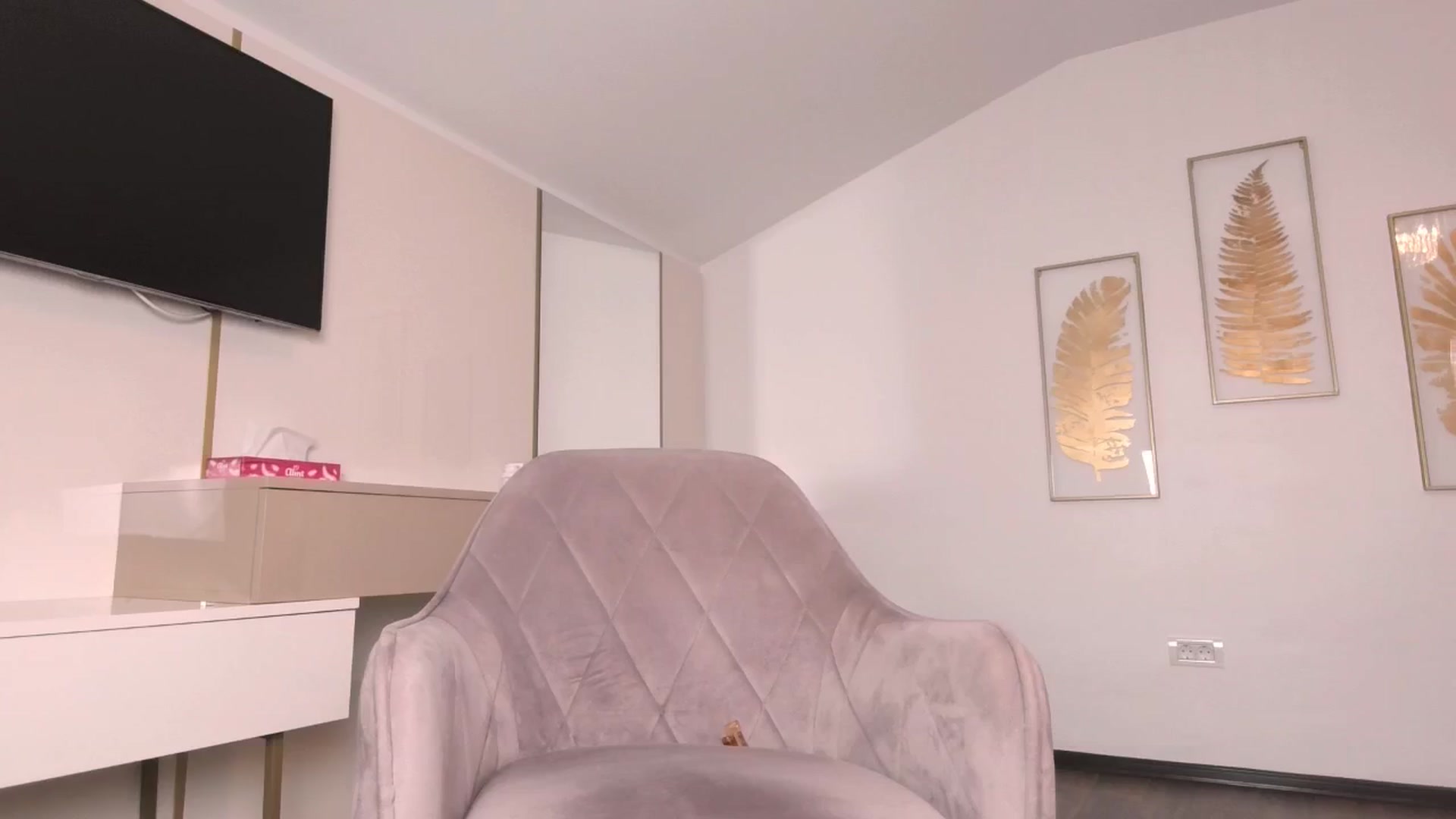 Gallery image thumbnail from UR_wet_DESIRE's myfreecams stream on, 09/26/2024, 14:02 image 14 of 20