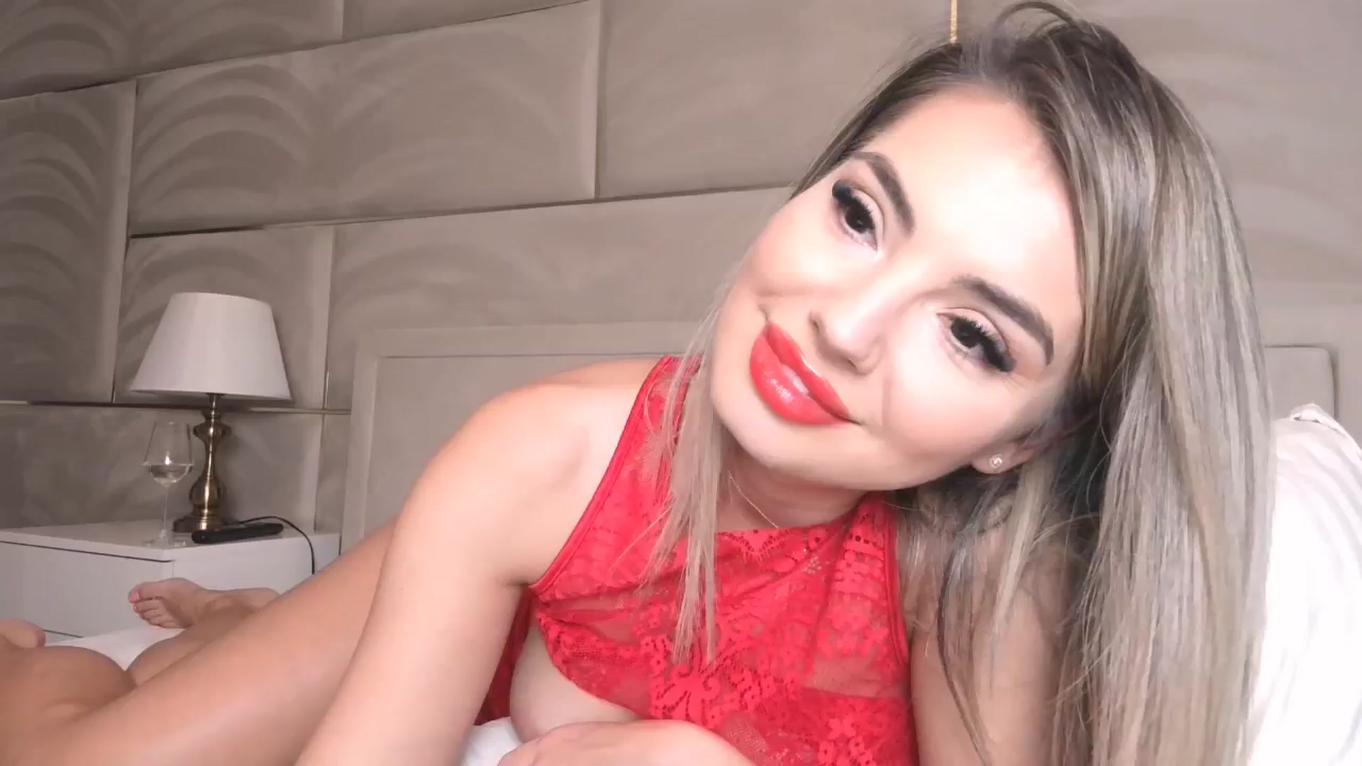 Gallery image thumbnail from UR_wet_DESIRE's myfreecams stream on, 10/05/2024, 16:33 image 15 of 20