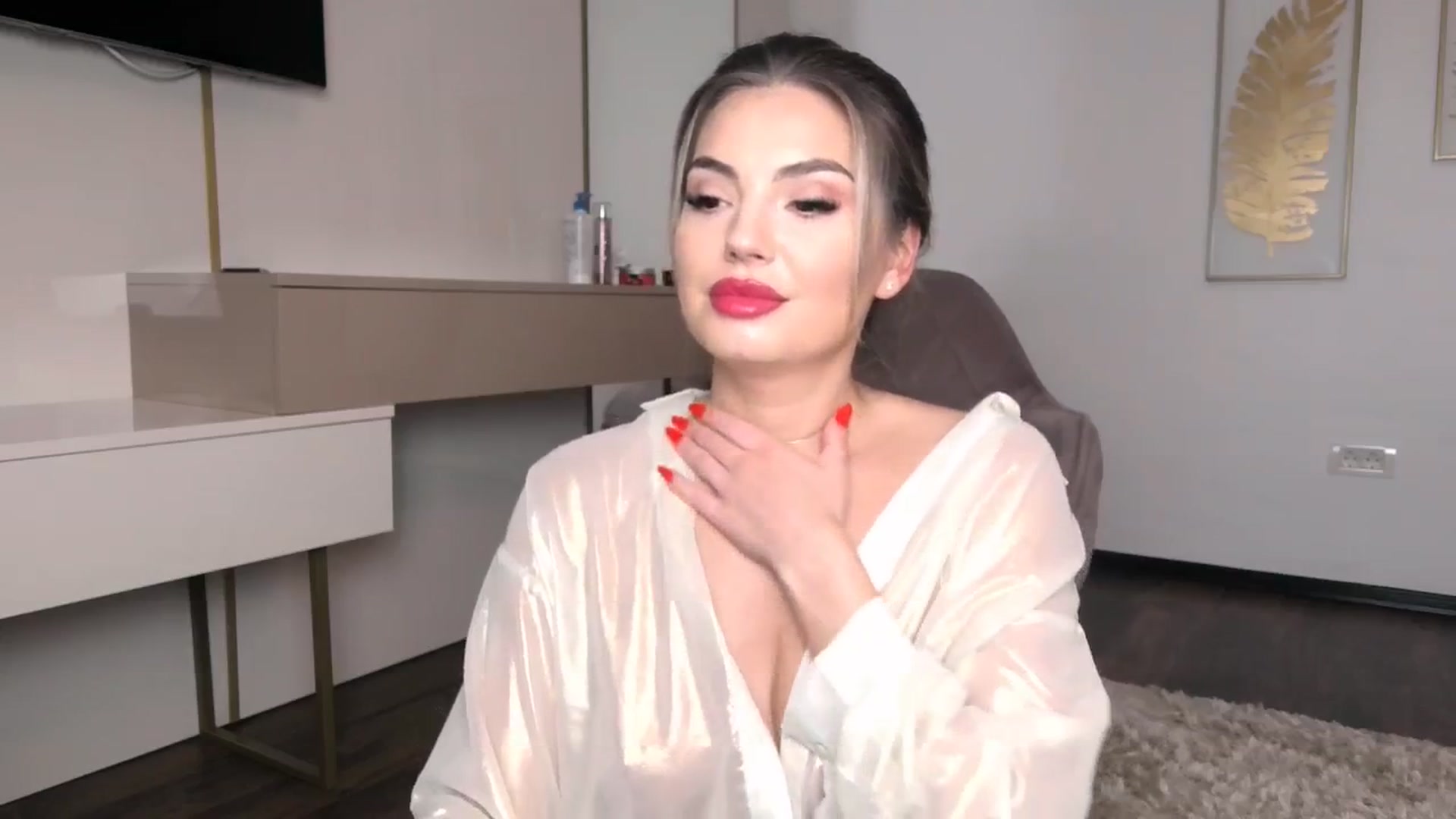 Gallery image thumbnail from UR_wet_DESIRE's myfreecams stream on, 10/30/2024, 17:13 image 14 of 20