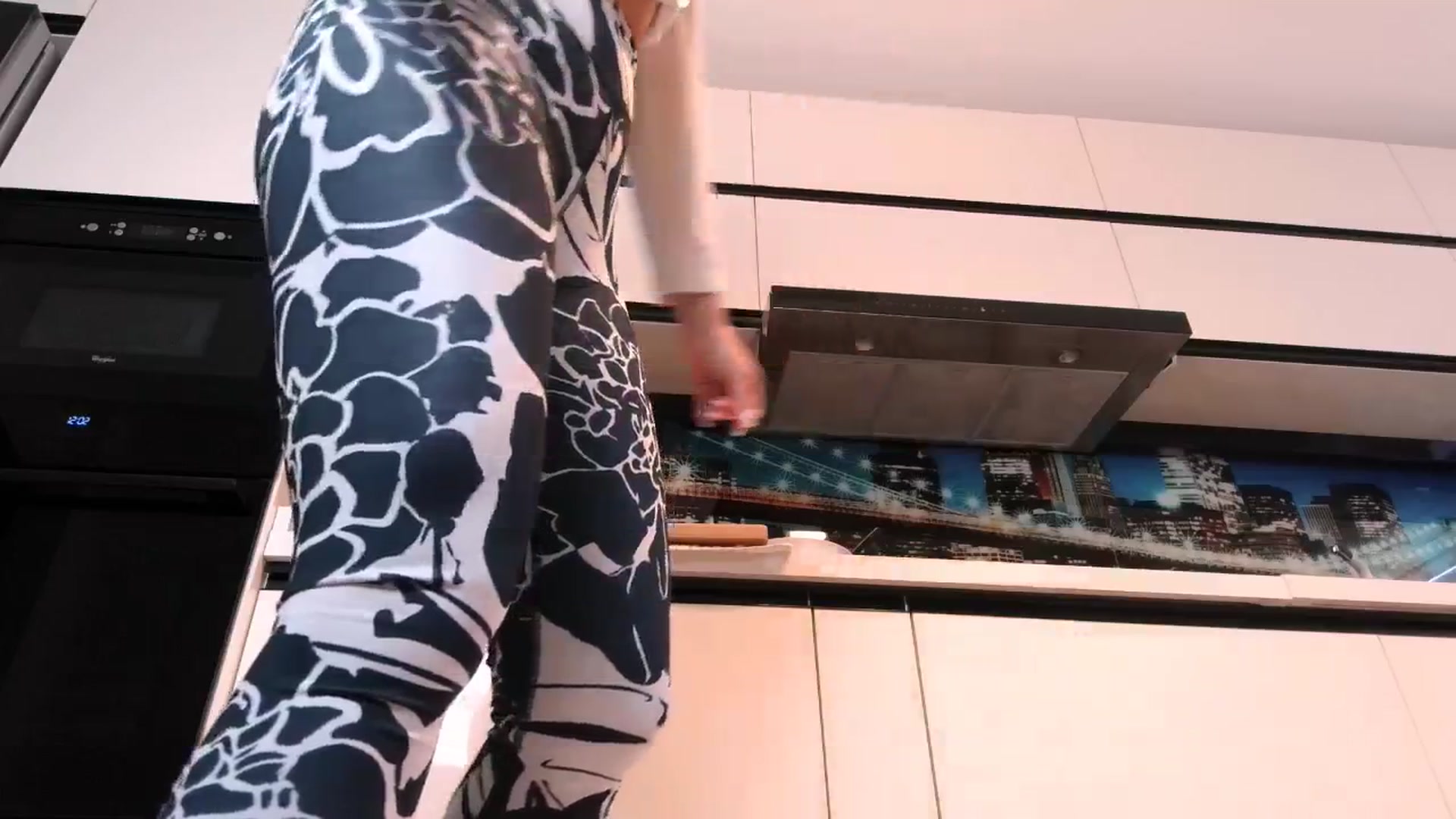 Gallery image thumbnail from UR_wet_DESIRE's myfreecams stream on, 11/26/2024, 07:08 image 15 of 20
