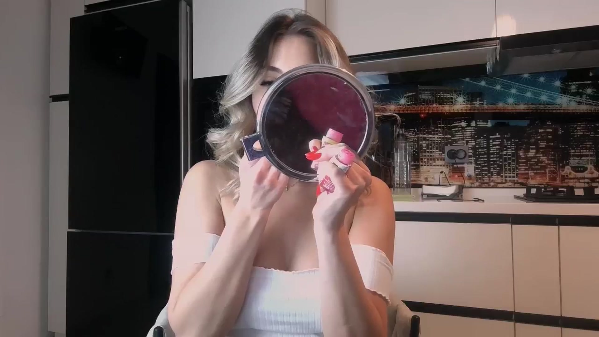 Gallery image thumbnail from UR_wet_DESIRE's myfreecams stream on, 12/20/2024, 17:17 image 3 of 20