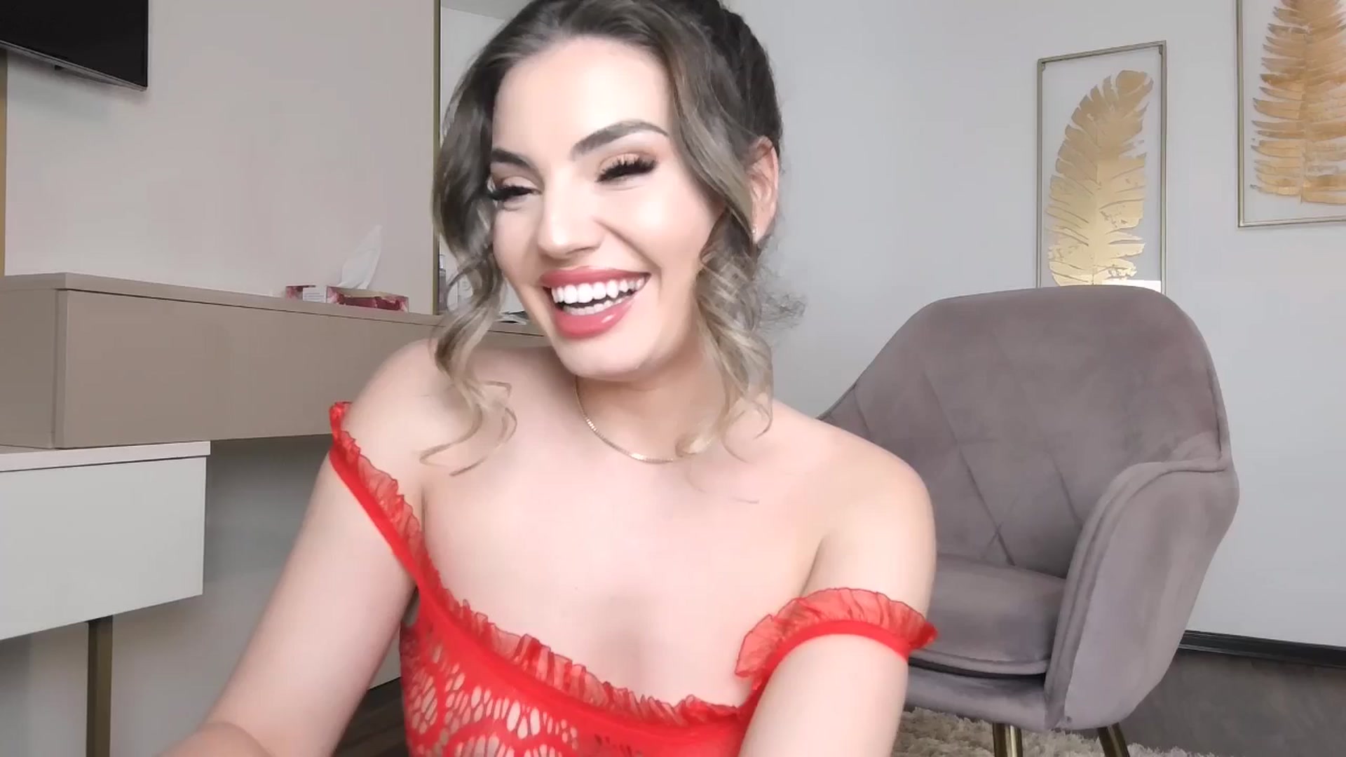 Gallery image thumbnail from UR_wet_DESIRE's myfreecams stream on, 03/31/2025, 14:03 image 12 of 20