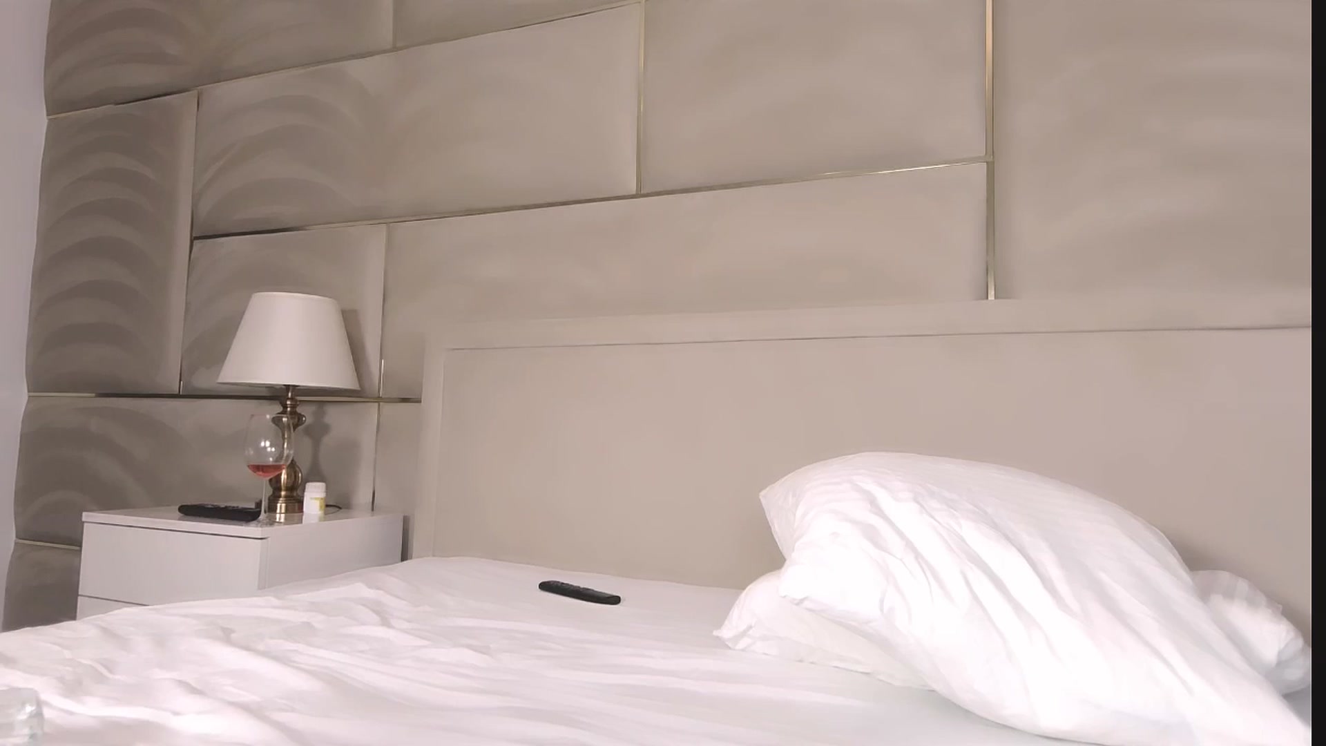 Gallery image thumbnail from UR_wet_DESIRE's myfreecams stream on, 08/08/2025, 16:53 image 3 of 20