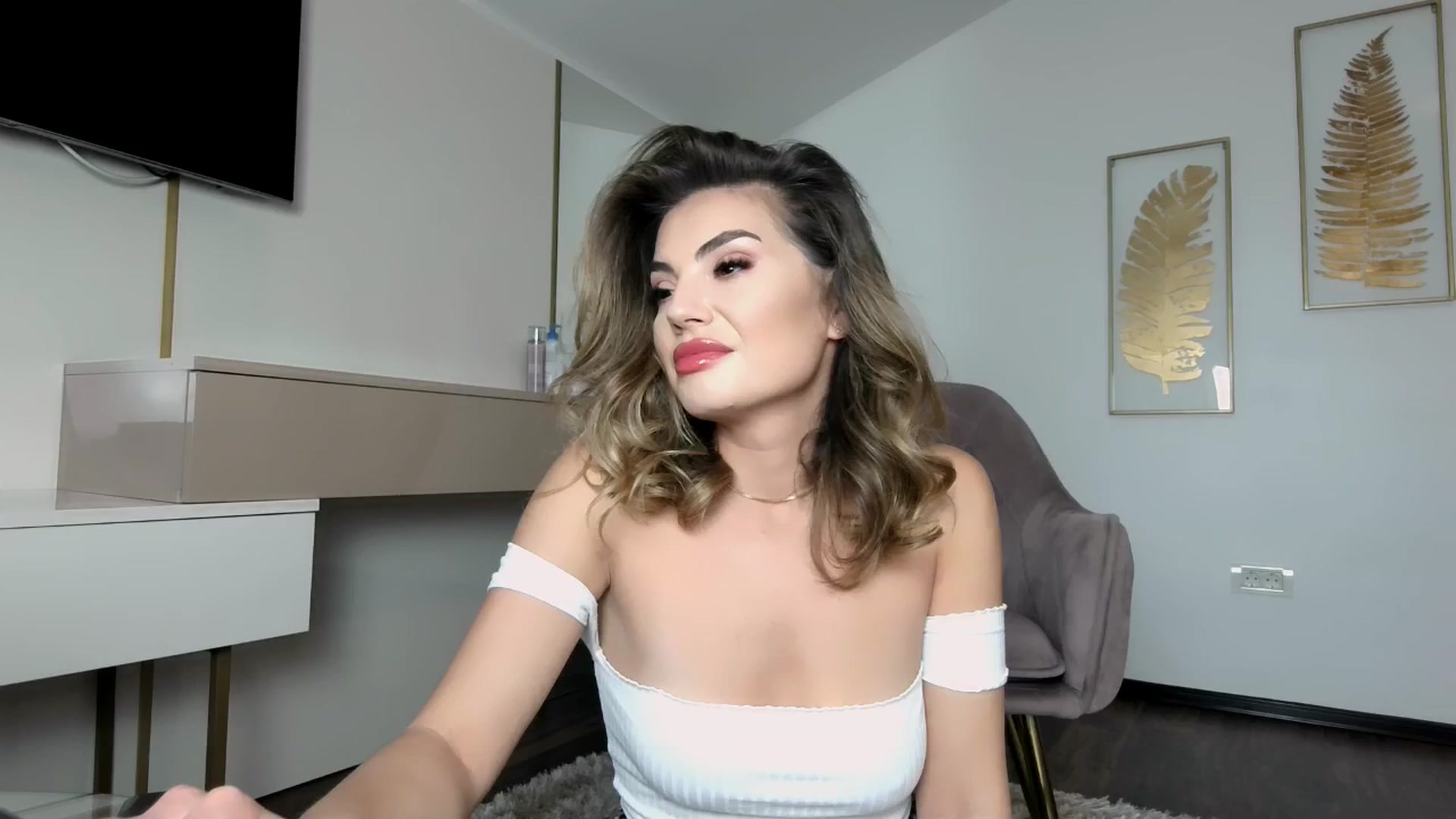 Gallery image thumbnail from UR_wet_DESIRE's myfreecams stream on, 11/18/2025, 15:56 image 18 of 20