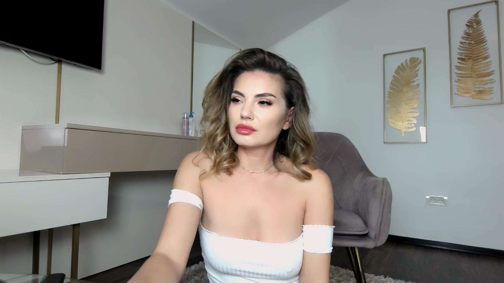 Gallery image thumbnail from UR_wet_DESIRE's myfreecams stream on, 11/18/2025, 15:56 image 19 of 20