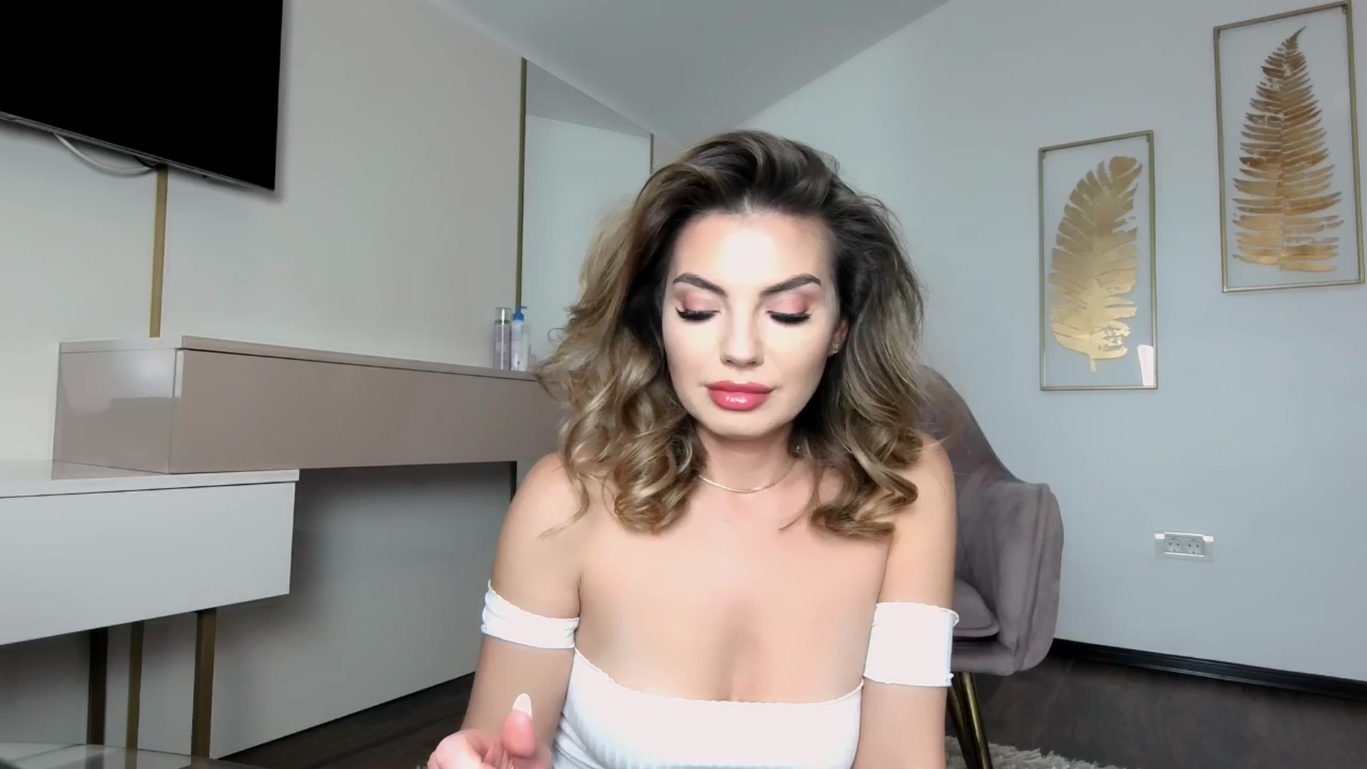 Gallery image thumbnail from UR_wet_DESIRE's myfreecams stream on, 11/18/2025, 16:24 image 1 of 20