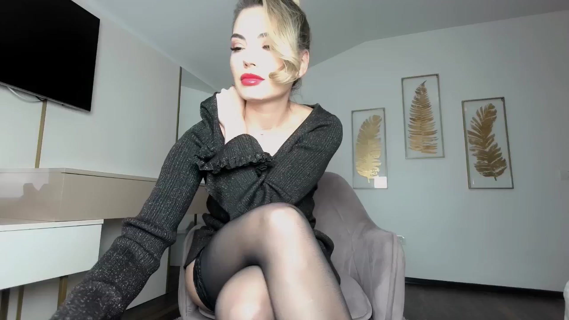 Gallery image thumbnail from UR_wet_DESIRE's myfreecams stream on, 12/29/2025, 13:22 image 17 of 20