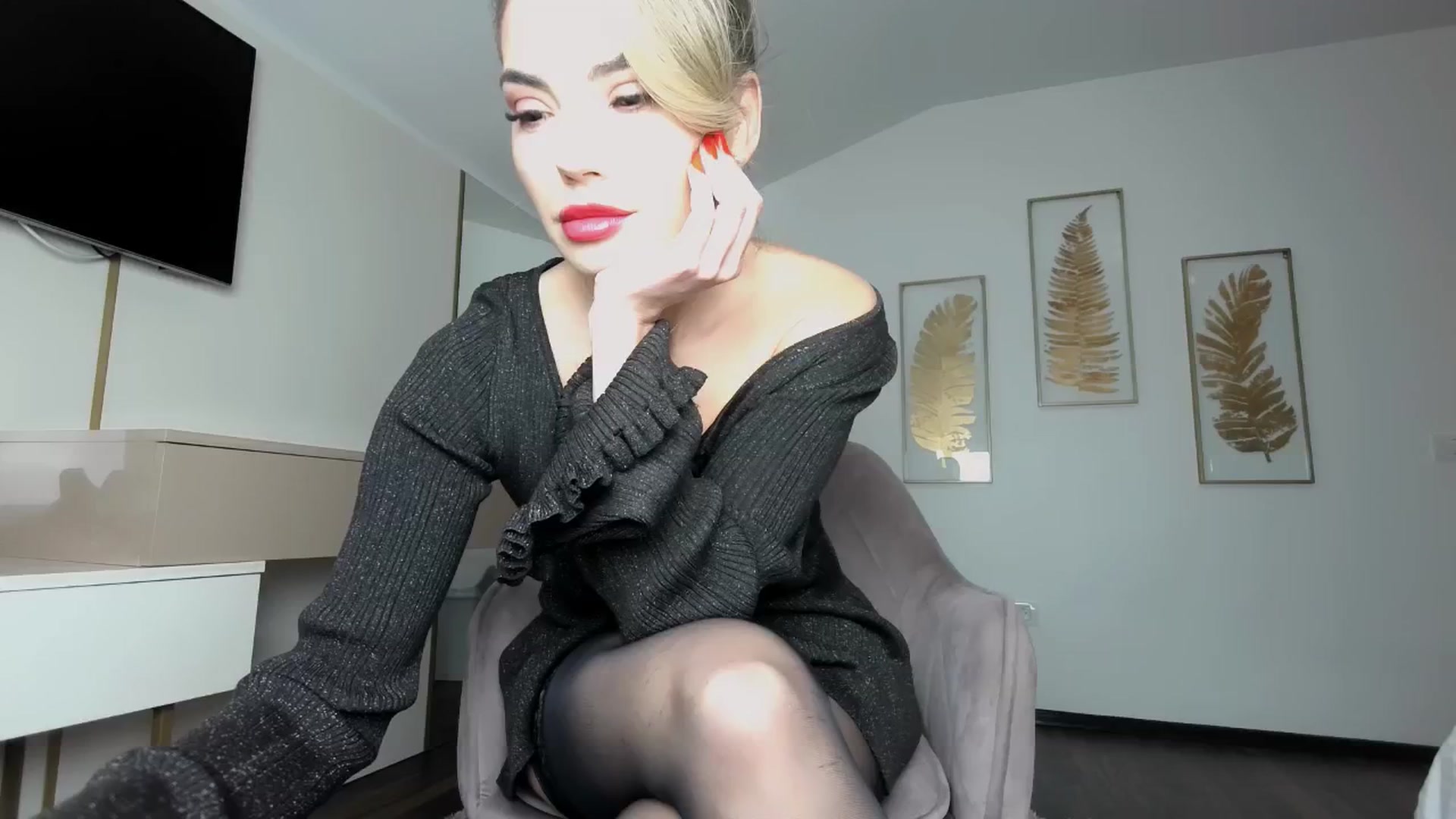 Gallery image thumbnail from UR_wet_DESIRE's myfreecams stream on, 12/29/2025, 13:52 image 2 of 20