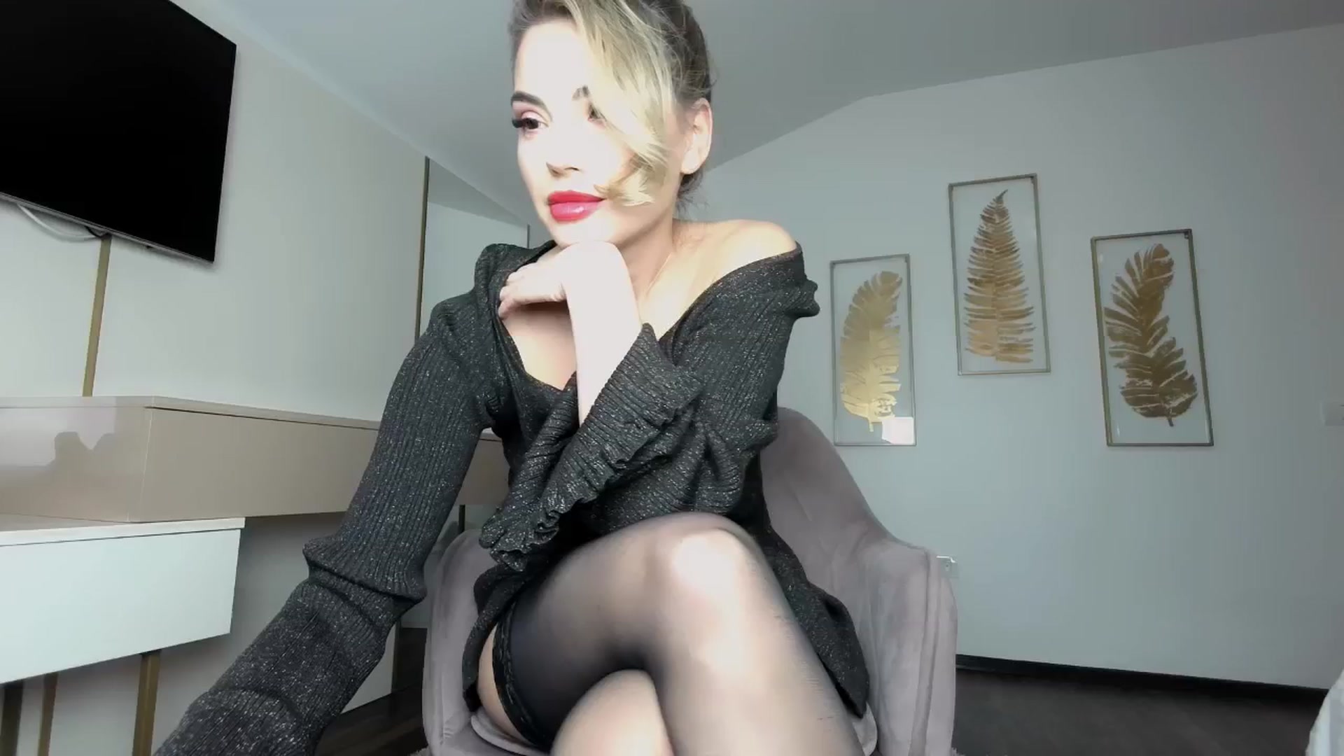 Gallery image thumbnail from UR_wet_DESIRE's myfreecams stream on, 12/29/2025, 13:52 image 17 of 20
