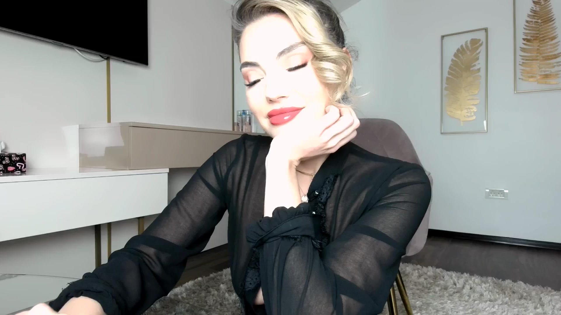 Gallery image thumbnail from UR_wet_DESIRE's myfreecams stream on, 01/10/2026, 15:49 image 1 of 20