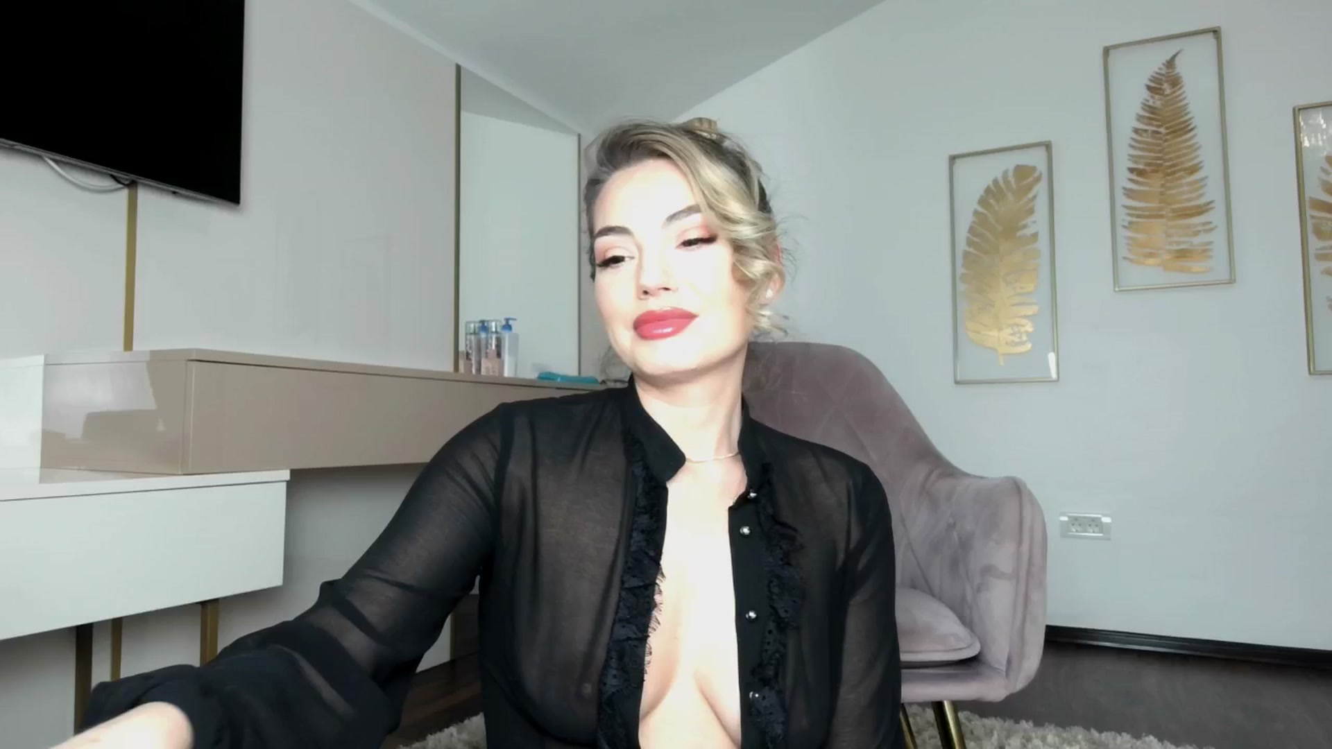 Gallery image thumbnail from UR_wet_DESIRE's myfreecams stream on, 01/10/2026, 16:57 image 15 of 20
