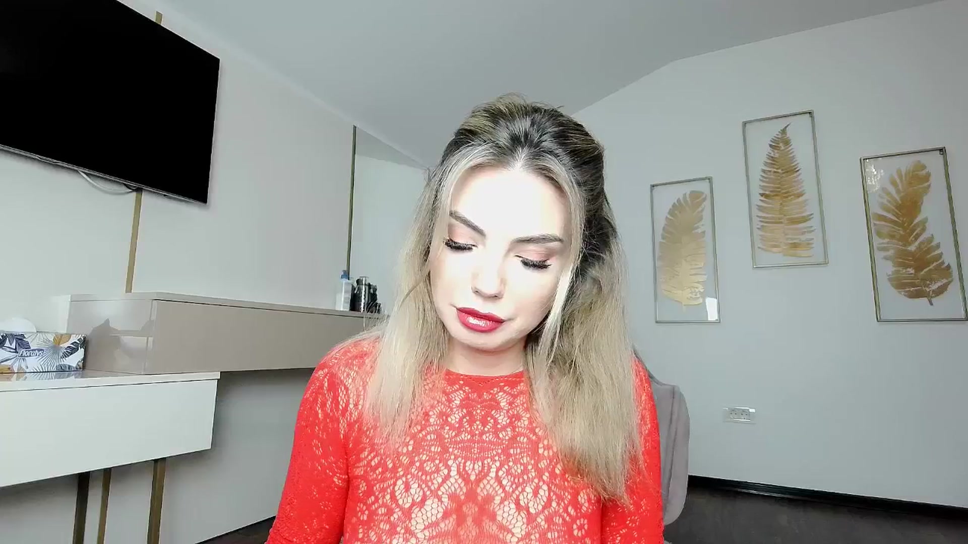 Gallery image thumbnail from UR_wet_DESIRE's myfreecams stream on, 01/27/2026, 15:28 image 8 of 20