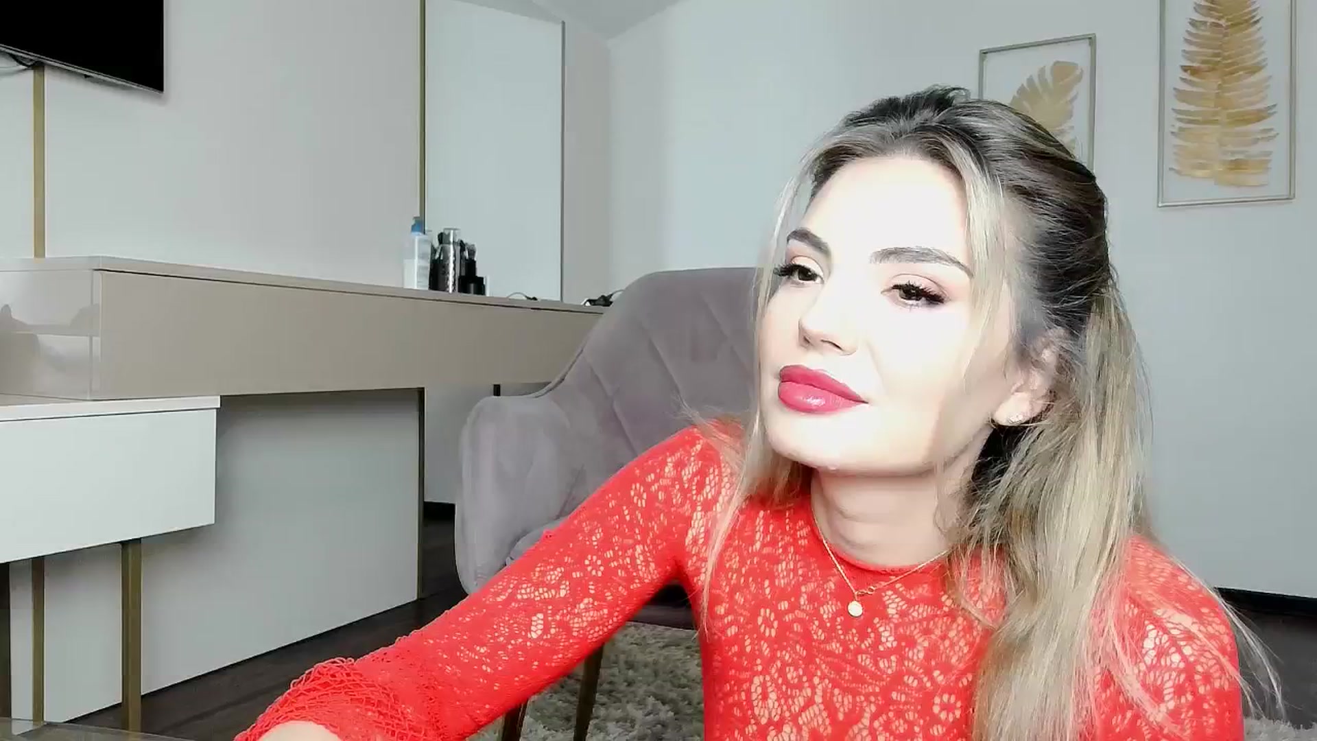 Gallery image thumbnail from UR_wet_DESIRE's myfreecams stream on, 01/27/2026, 18:08 image 18 of 20
