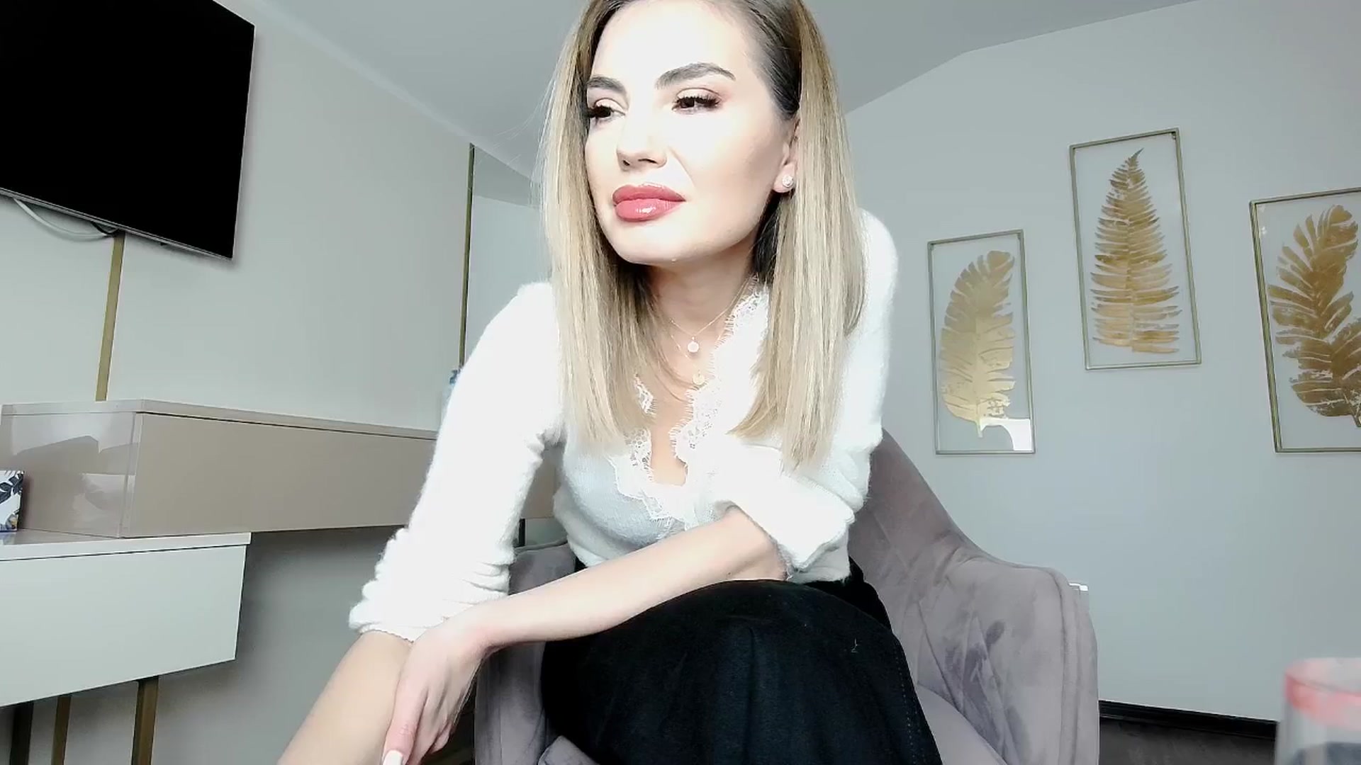 Gallery image thumbnail from UR_wet_DESIRE's myfreecams stream on, 01/28/2026, 18:04 image 6 of 20