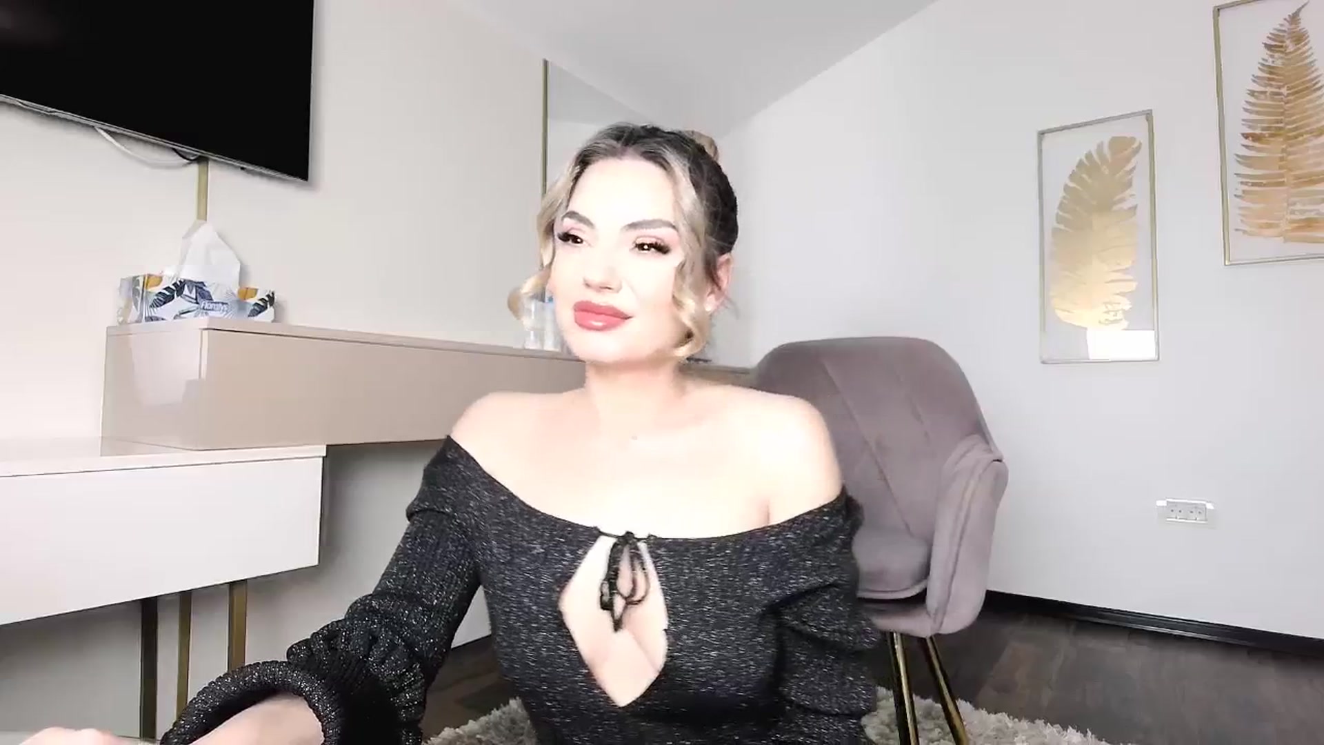 Gallery image thumbnail from UR_wet_DESIRE's myfreecams stream on, 02/23/2026, 16:42 image 9 of 20