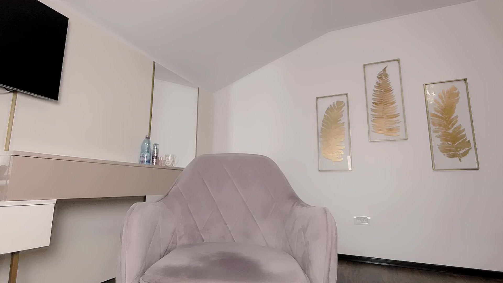 Gallery image thumbnail from UR_wet_DESIRE's myfreecams stream on, 03/20/2026, 16:30 image 9 of 20