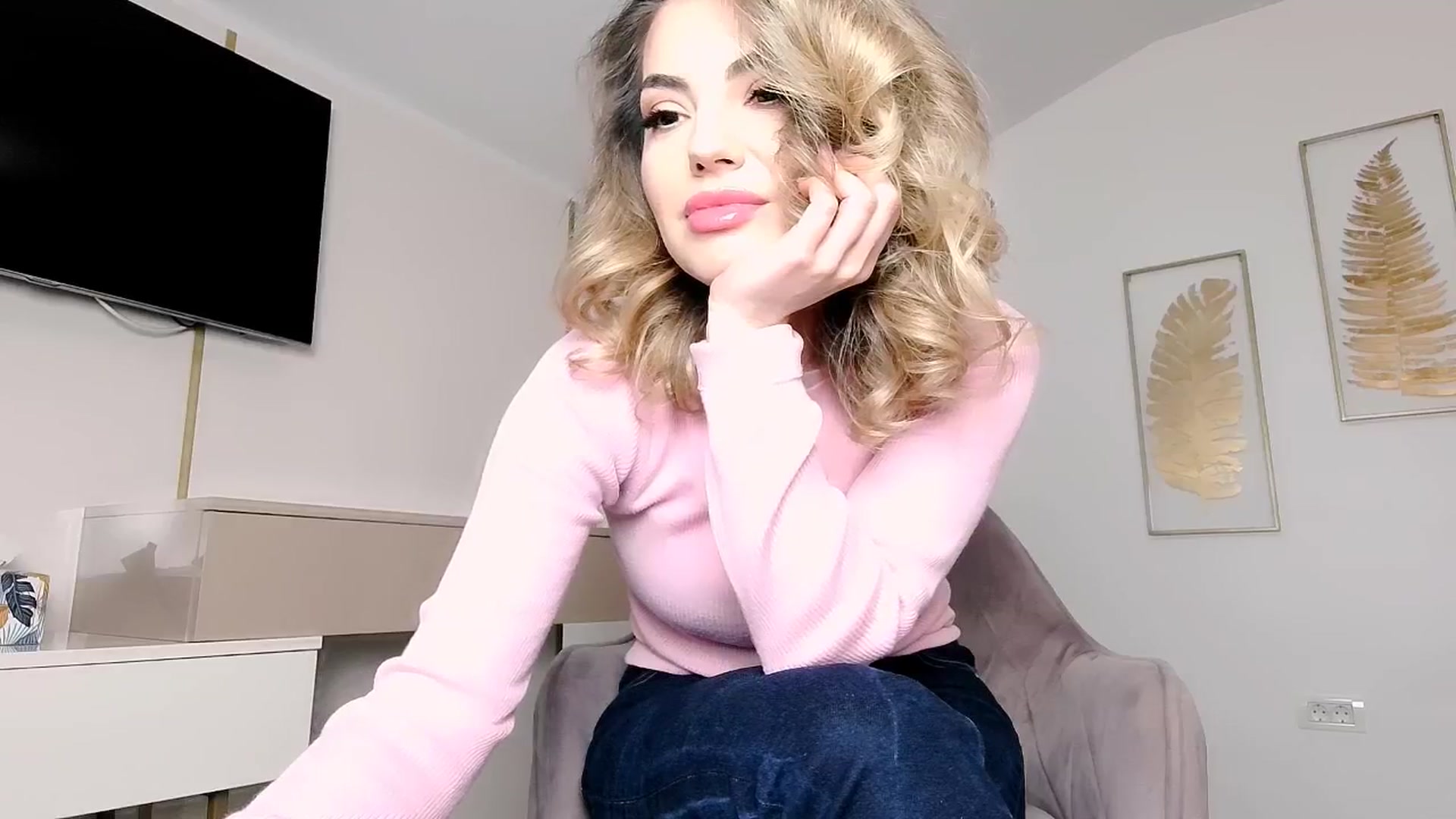 Gallery image thumbnail from UR_wet_DESIRE's myfreecams stream on, 03/28/2026, 14:59 image 9 of 20