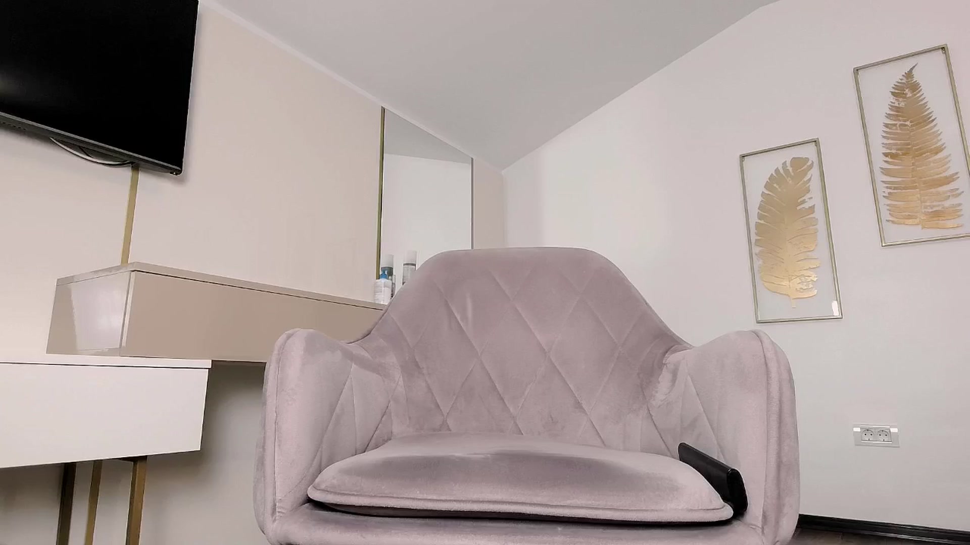 Gallery image thumbnail from UR_wet_DESIRE's myfreecams stream on, 04/03/2026, 17:31 image 15 of 20