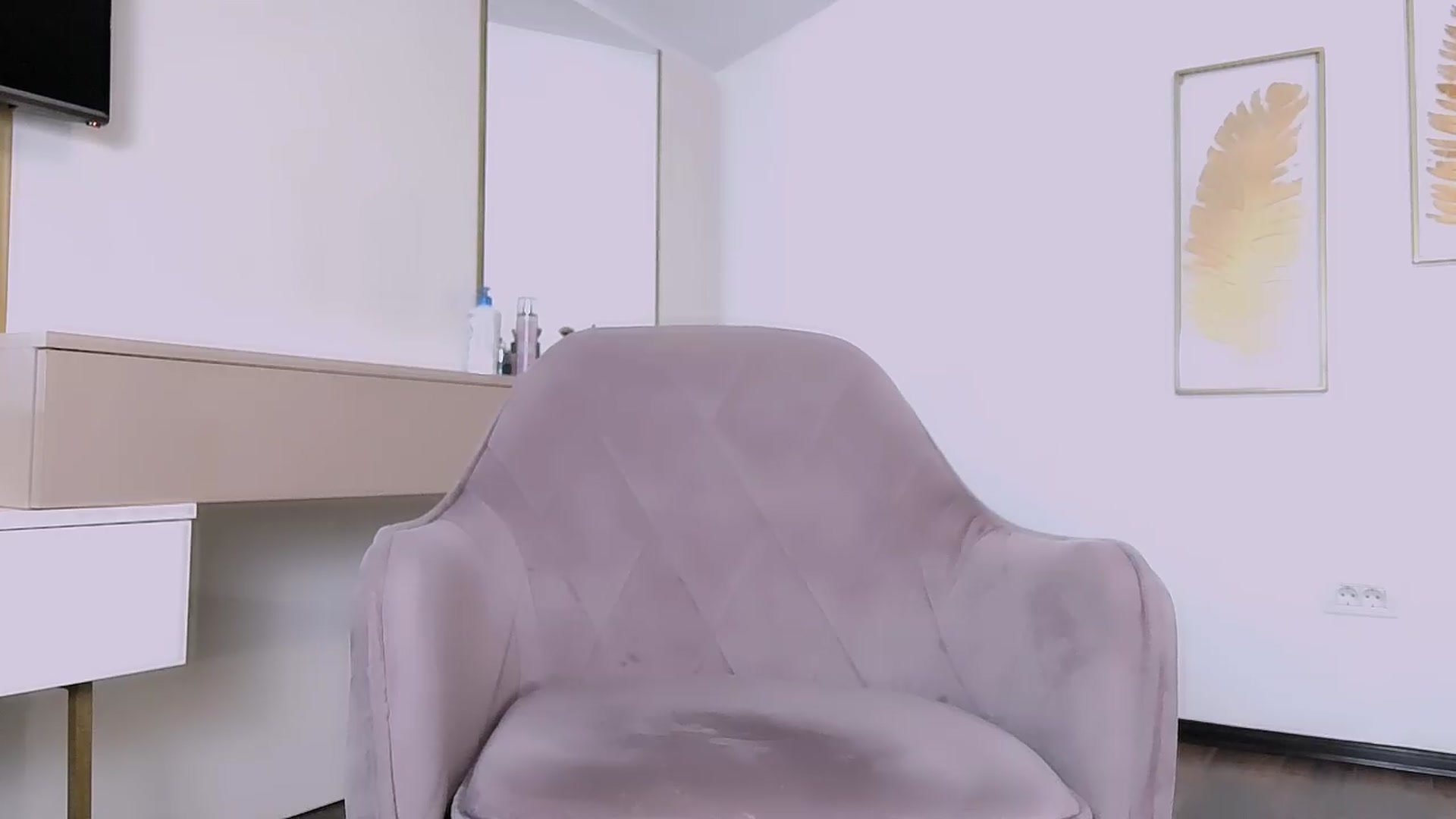 Gallery image thumbnail from UR_wet_DESIRE's myfreecams stream on, 06/08/2026, 15:55 image 3 of 20