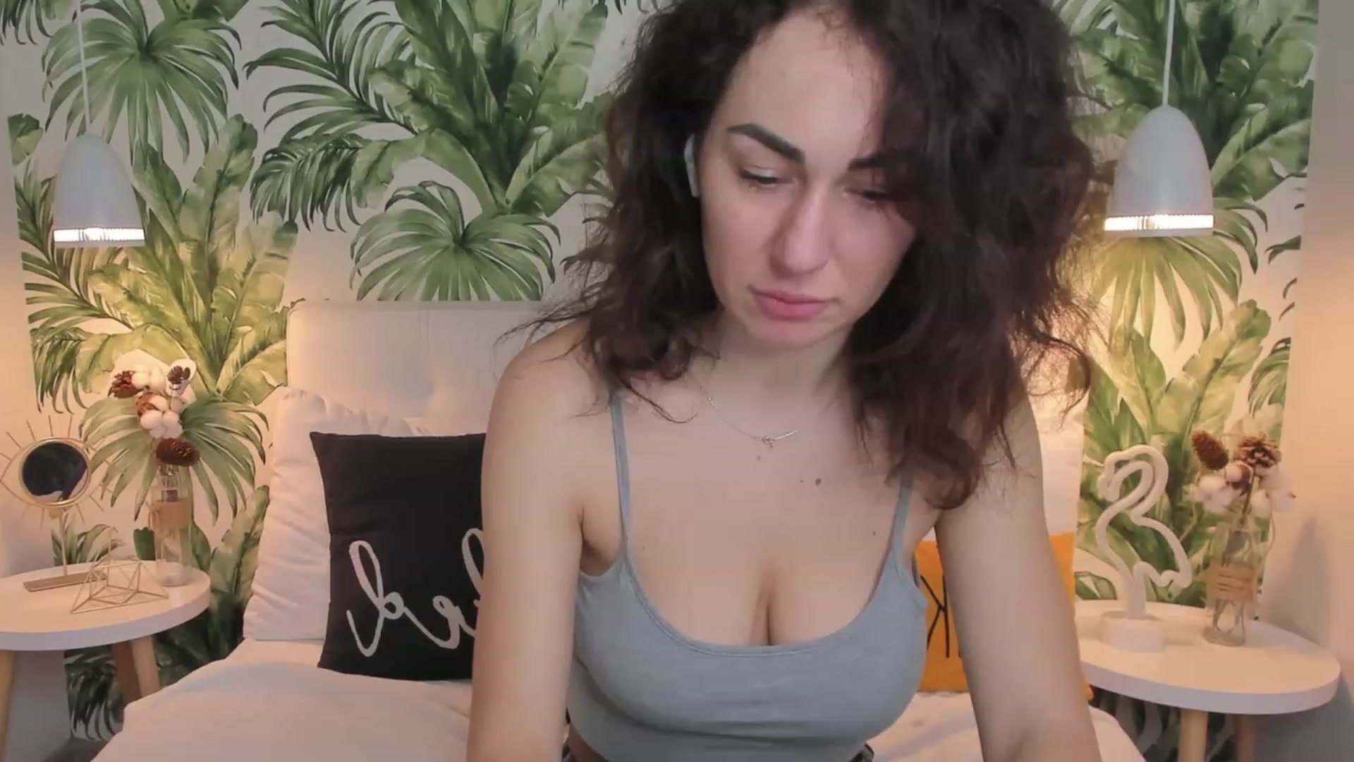 Gallery image thumbnail from USexy_Friend's myfreecams stream on, 12/04/2022, 13:55 image 16 of 20