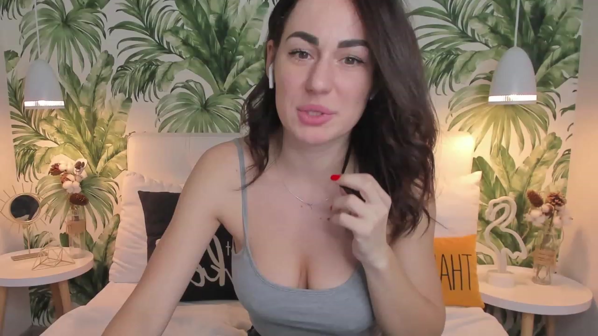 Gallery image thumbnail from USexy_Friend's myfreecams stream on, 12/04/2022, 16:11 image 15 of 20