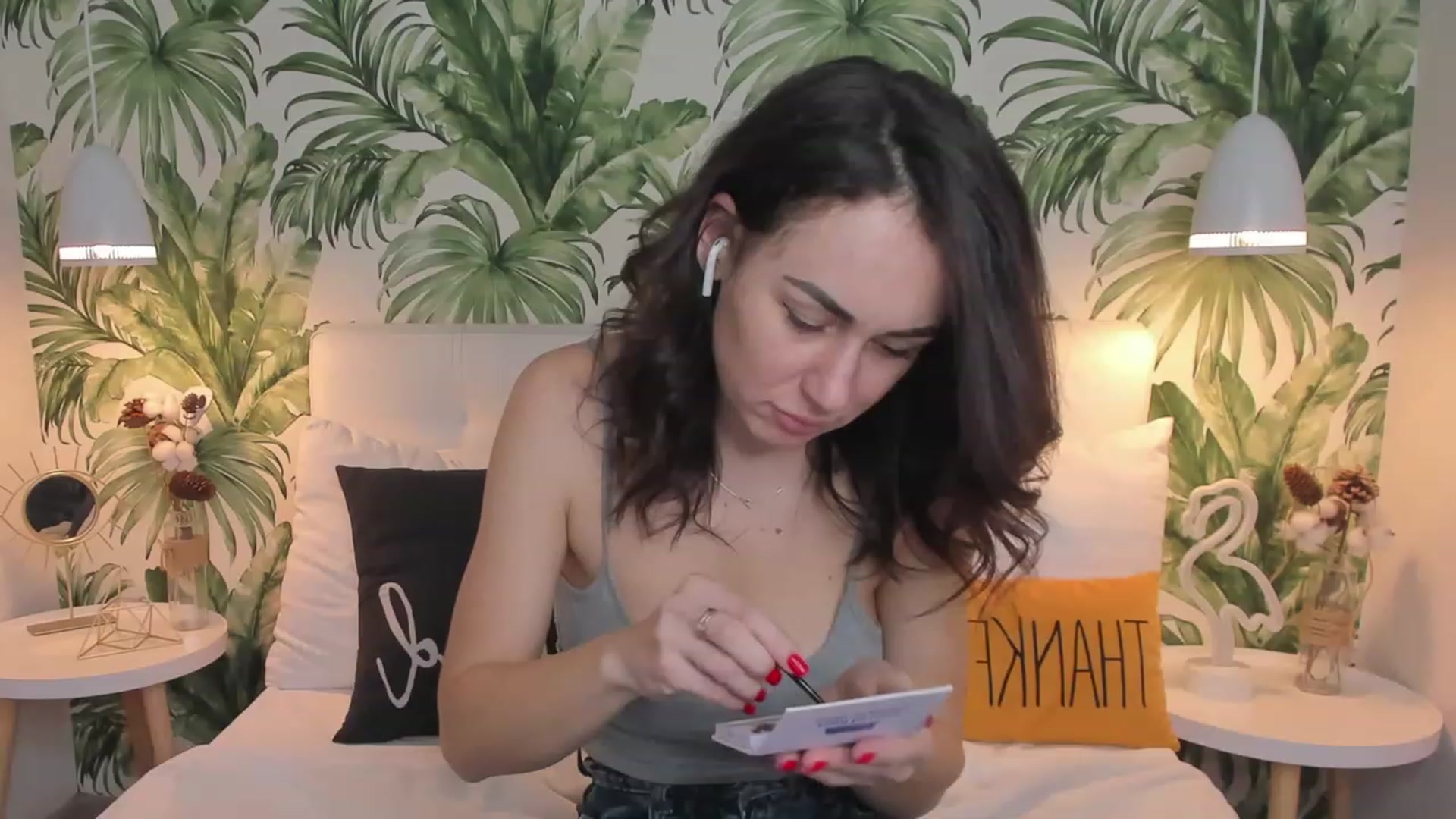 Gallery image thumbnail from USexy_Friend's myfreecams stream on, 12/04/2022, 16:11 image 13 of 20