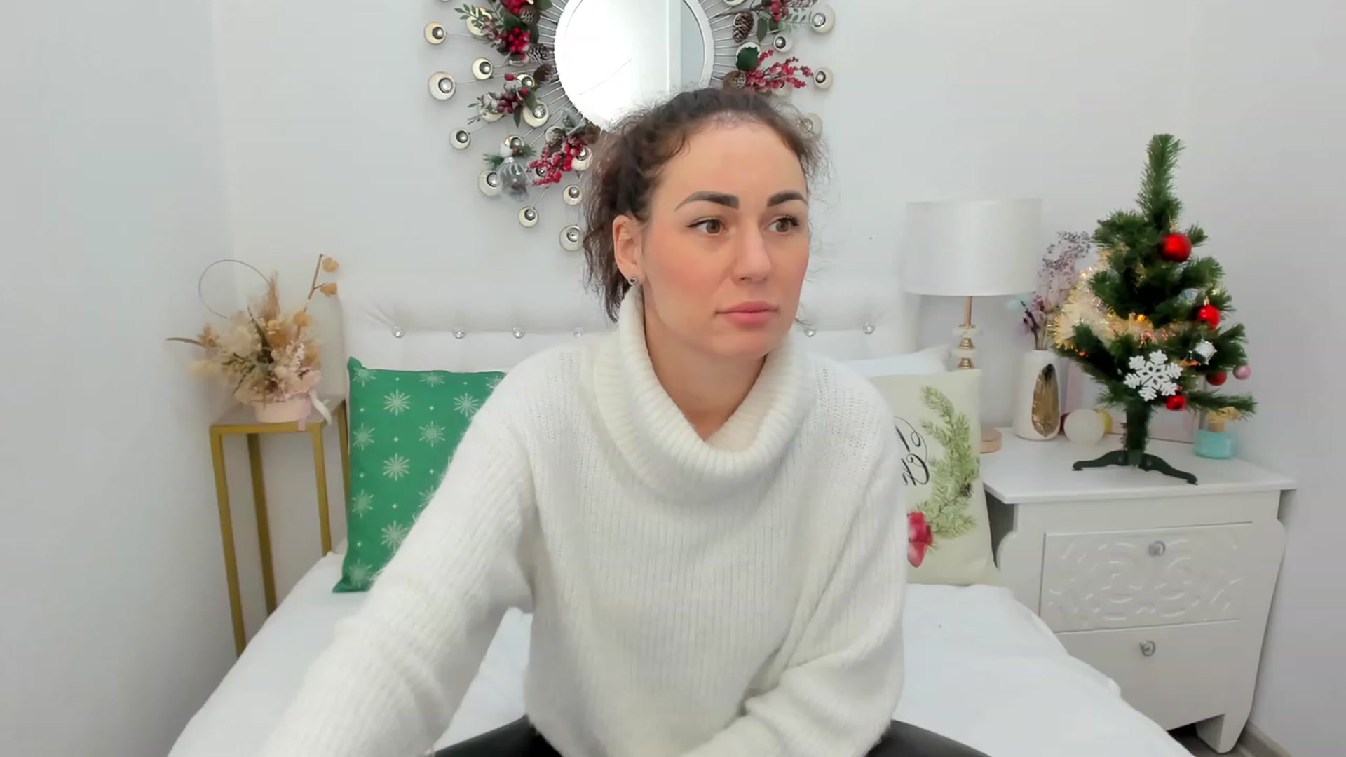 Gallery image thumbnail from USexy_Friend's myfreecams stream on, 12/28/2022, 11:04 image 3 of 20