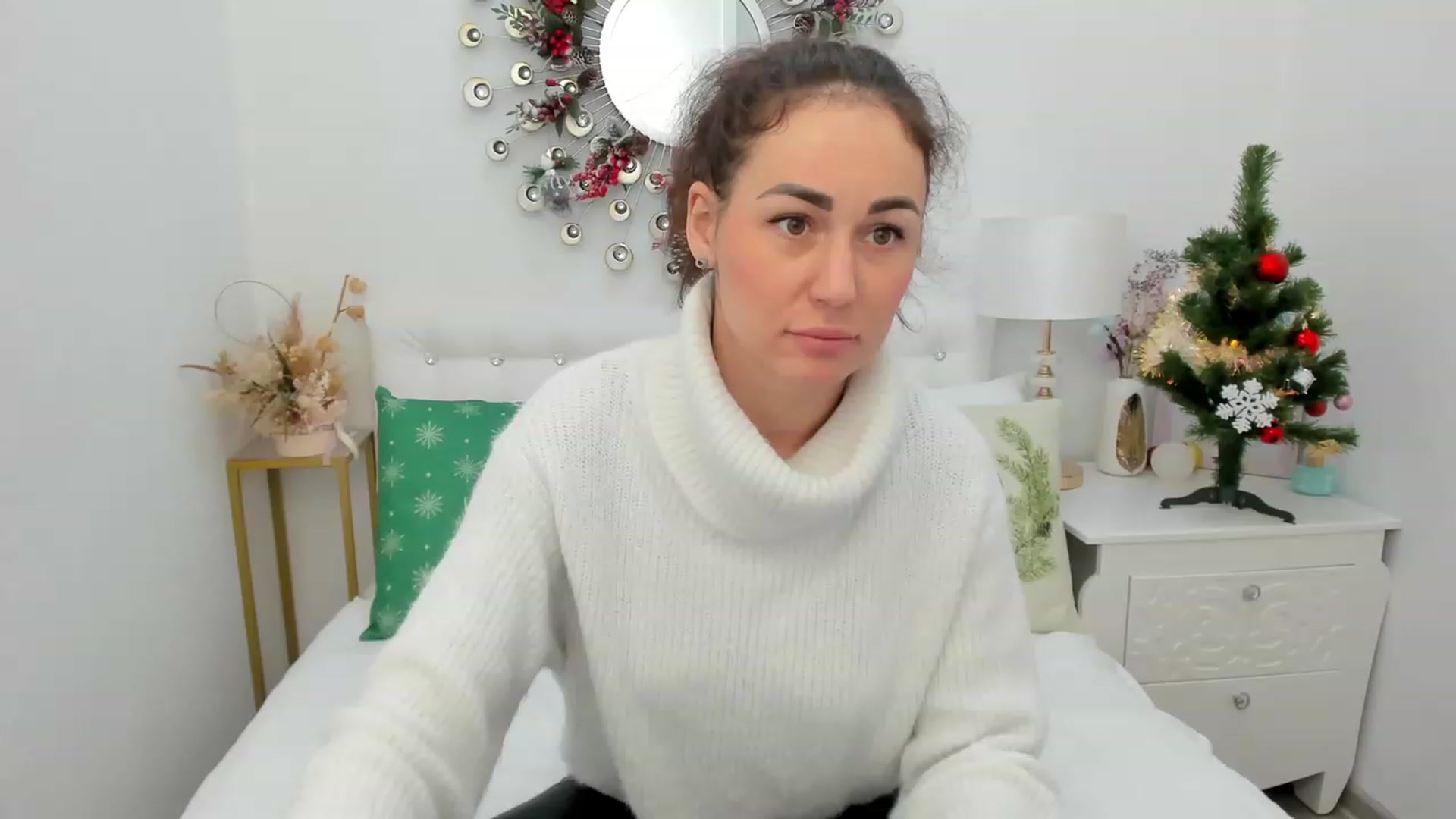 Gallery image thumbnail from USexy_Friend's myfreecams stream on, 12/28/2022, 11:04 image 9 of 20