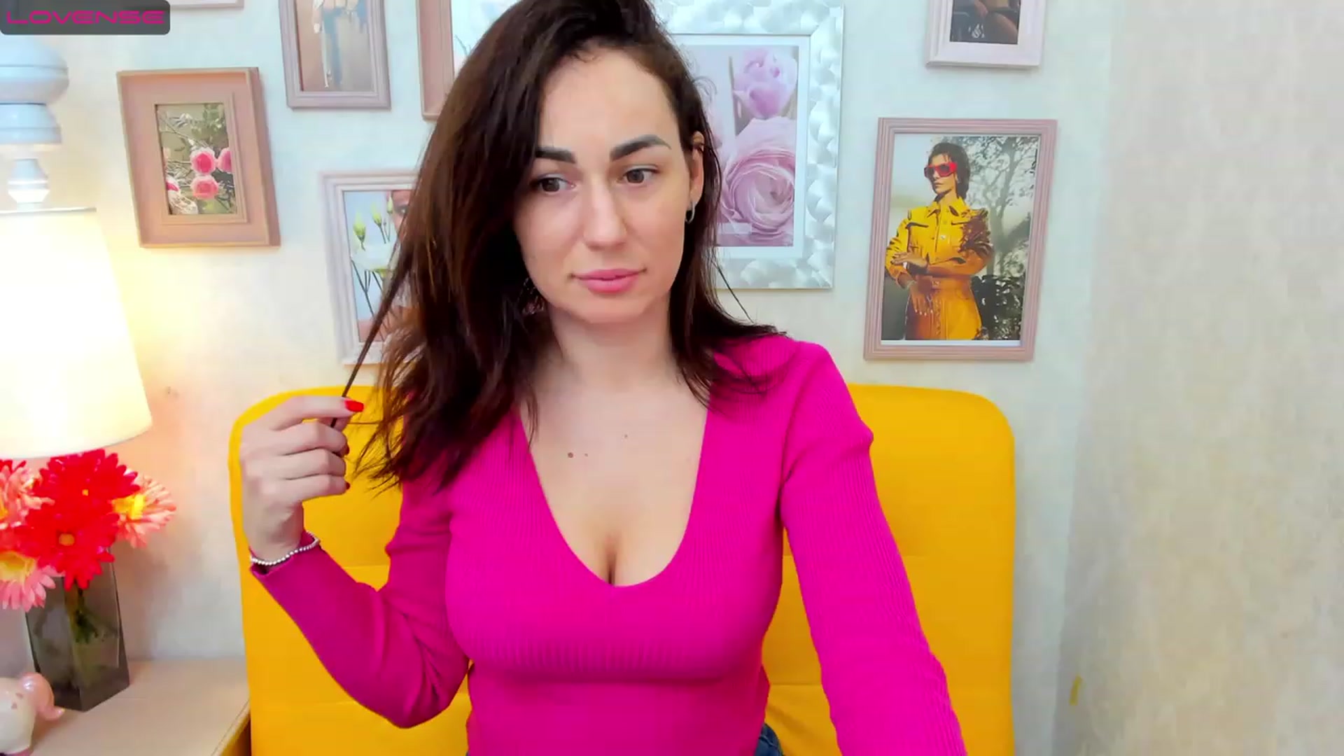 Gallery image thumbnail from USexy_Friend's myfreecams stream on, 03/05/2023, 19:08 image 15 of 20