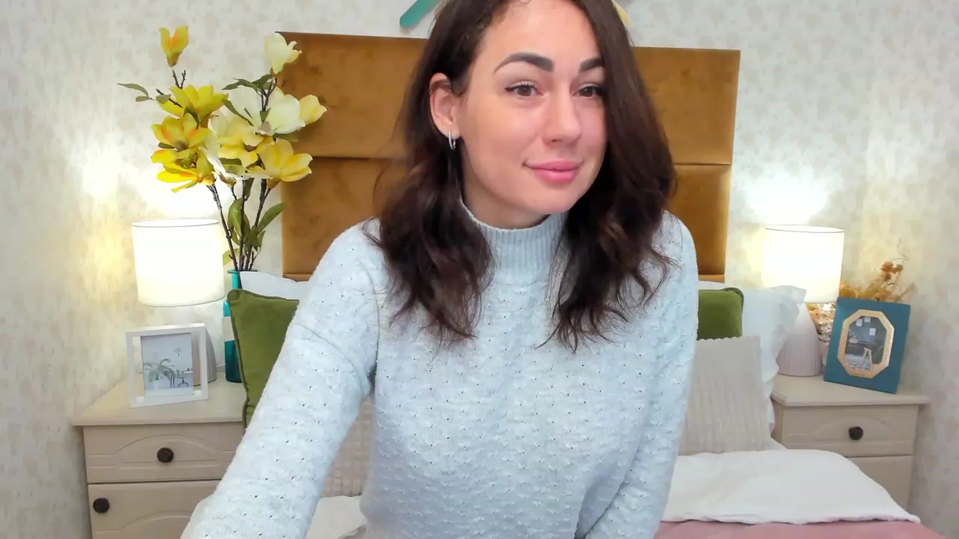 Gallery image thumbnail from USexy_Friend's myfreecams stream on, 03/12/2023, 07:12 image 10 of 20