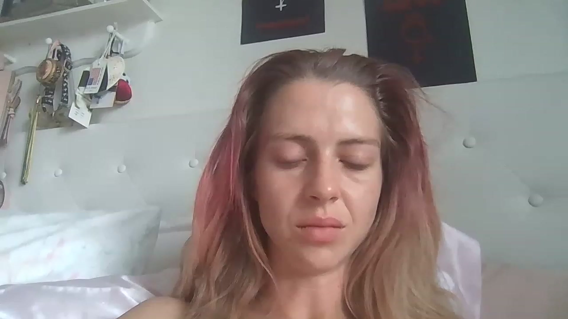 Gallery image thumbnail from UWorshipMe's myfreecams stream on, 07/25/2023, 17:37 image 1 of 20