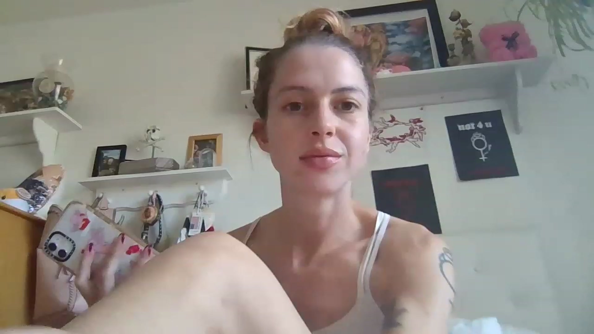 Gallery image thumbnail from UWorshipMe's myfreecams stream on, 08/21/2023, 17:49 image 13 of 20