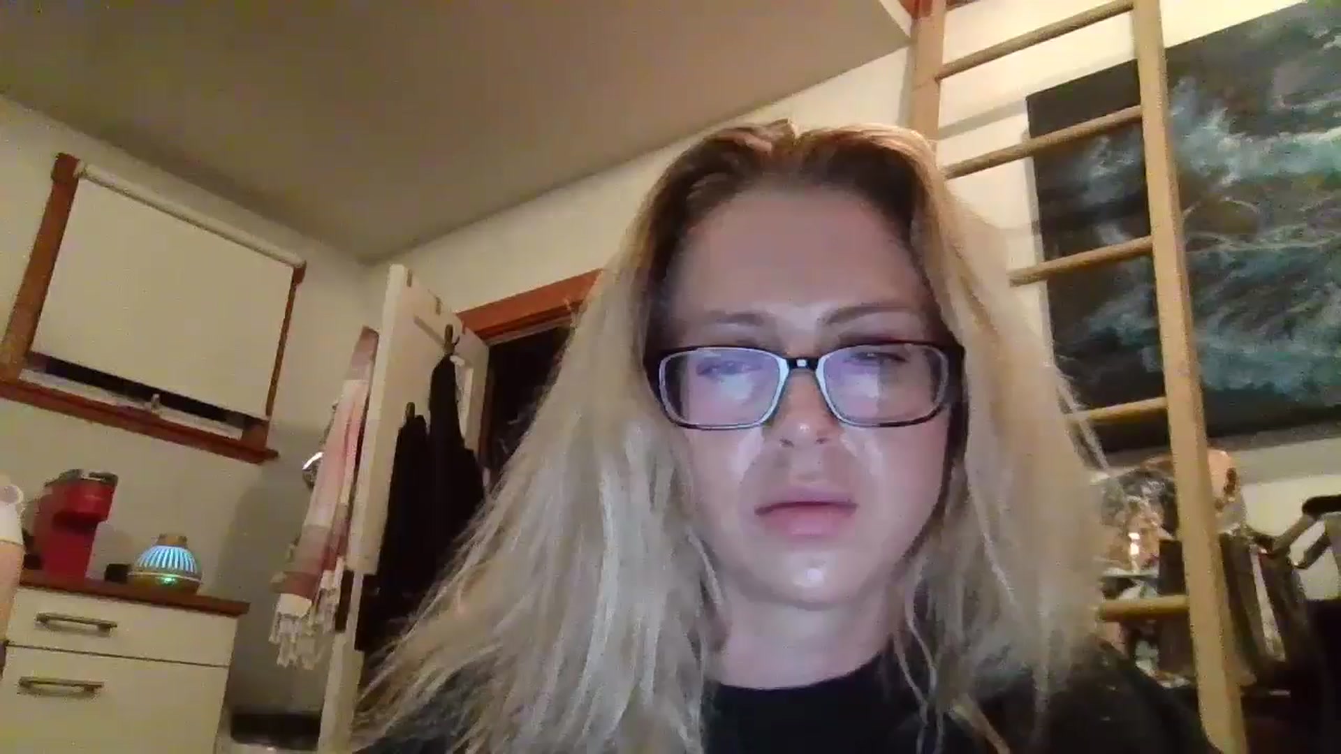 Gallery image thumbnail from UWorshipMe's myfreecams stream on, 06/30/2024, 11:10 image 15 of 20