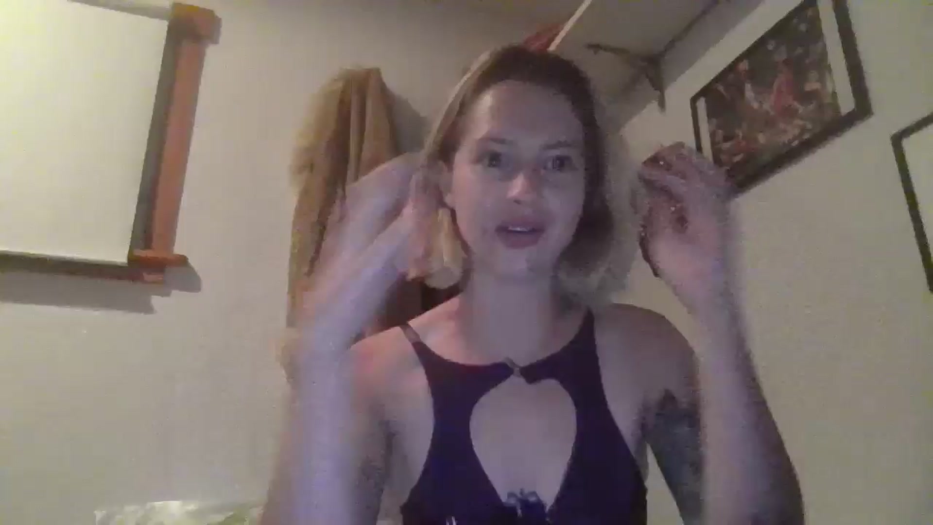 Gallery image thumbnail from UWorshipMe's myfreecams stream on, 08/14/2024, 02:35 image 3 of 20
