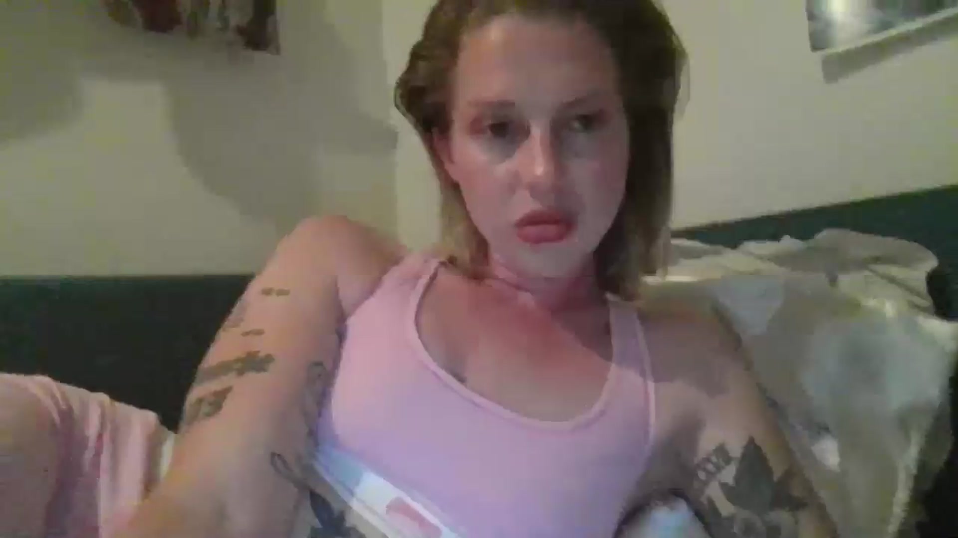 Gallery image thumbnail from UWorshipMe's myfreecams stream on, 10/13/2024, 05:56 image 6 of 20