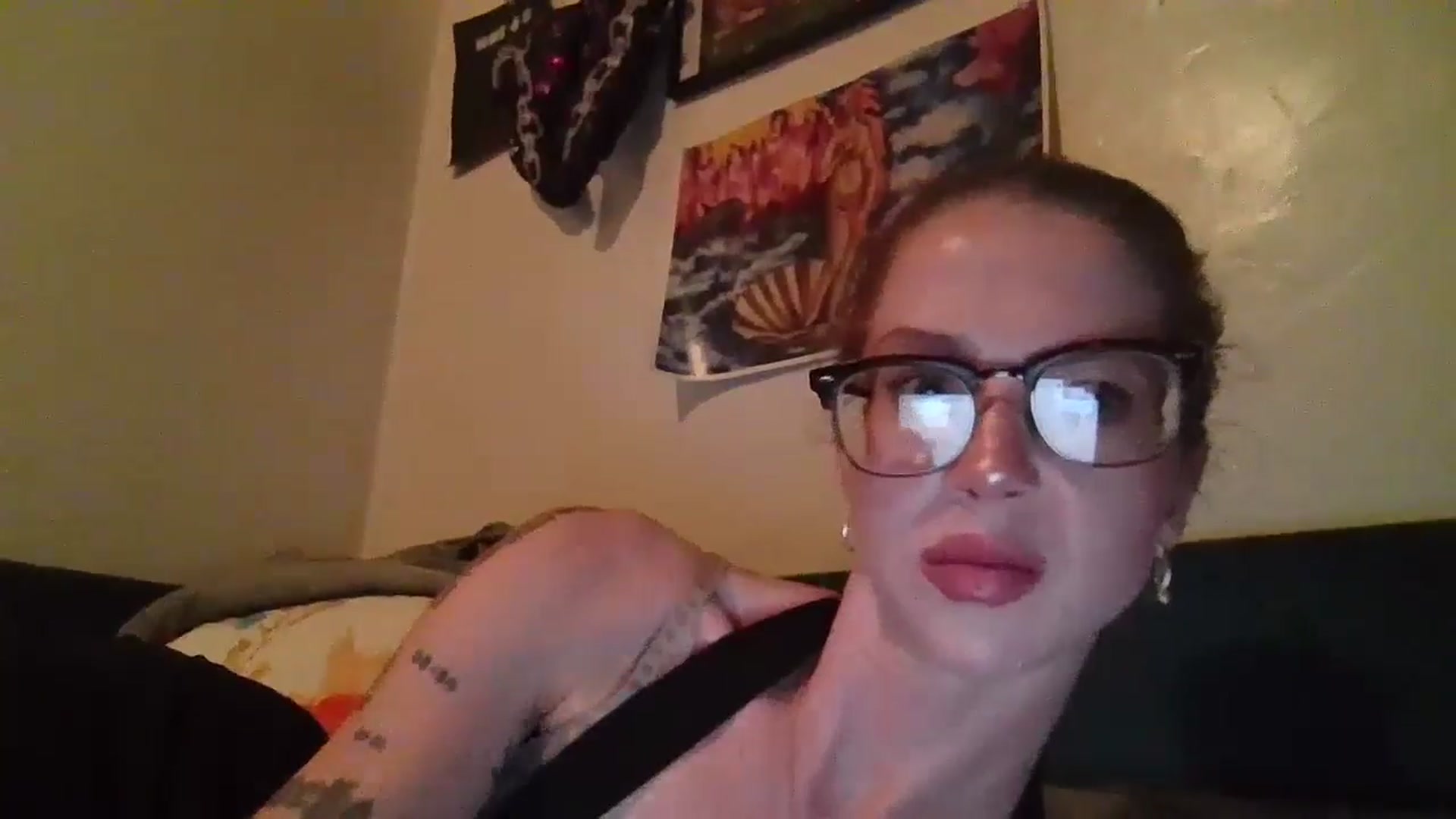 Gallery image thumbnail from UWorshipMe's myfreecams stream on, 03/10/2025, 02:15 image 8 of 20