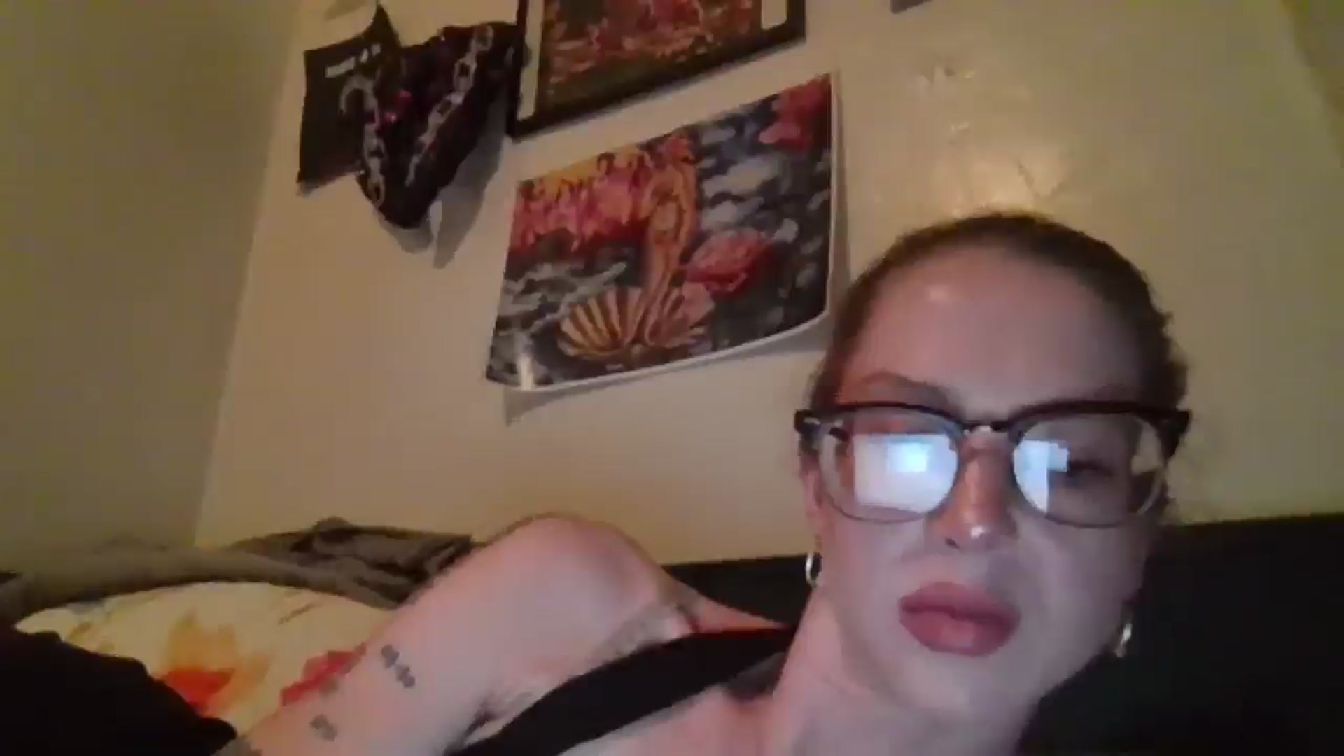 Gallery image thumbnail from UWorshipMe's myfreecams stream on, 03/10/2025, 02:15 image 17 of 20