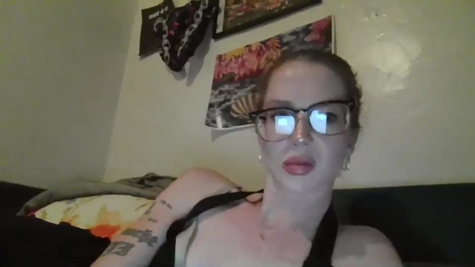 Gallery image thumbnail from UWorshipMe's myfreecams stream on, 03/10/2025, 02:15 image 13 of 20