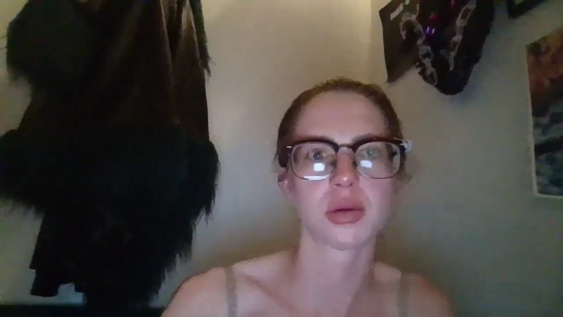 Gallery image thumbnail from UWorshipMe's myfreecams stream on, 03/12/2025, 09:39 image 6 of 20